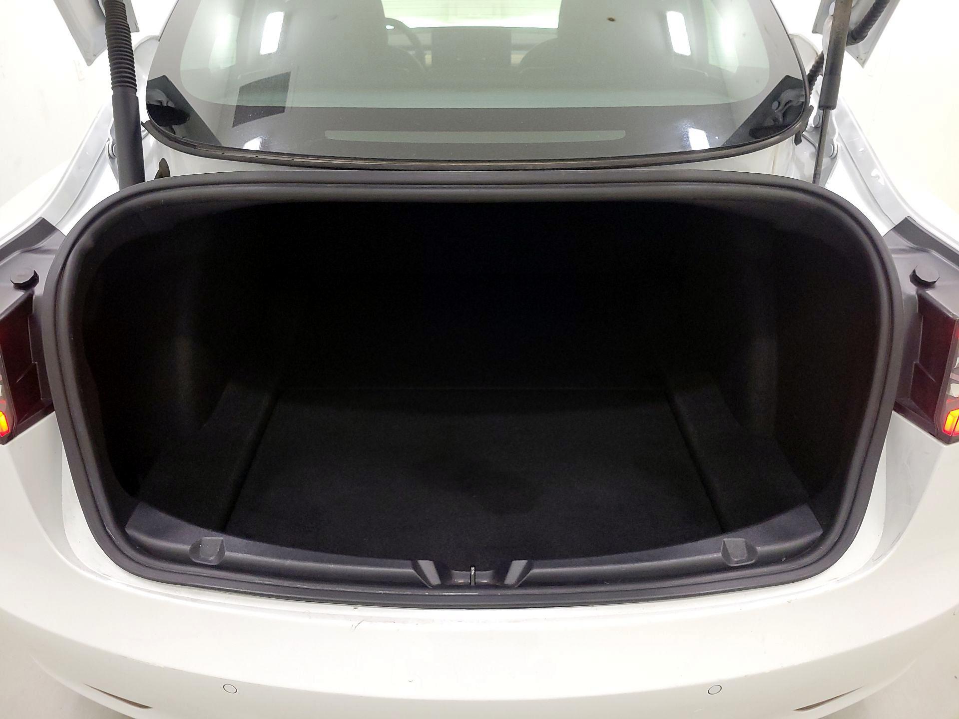 Thumbnail: 2021 Tesla Model 3 - 20