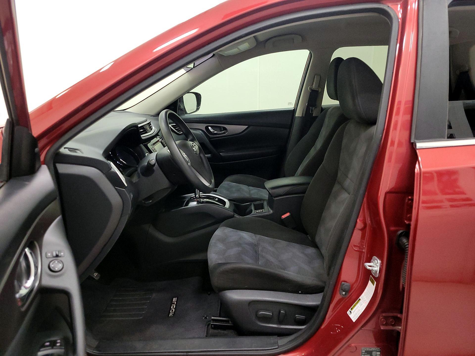 Thumbnail: 2016 Nissan Rogue - 11