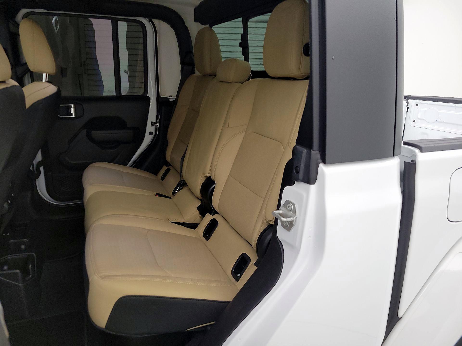 Thumbnail: 2023 Jeep Gladiator - 20