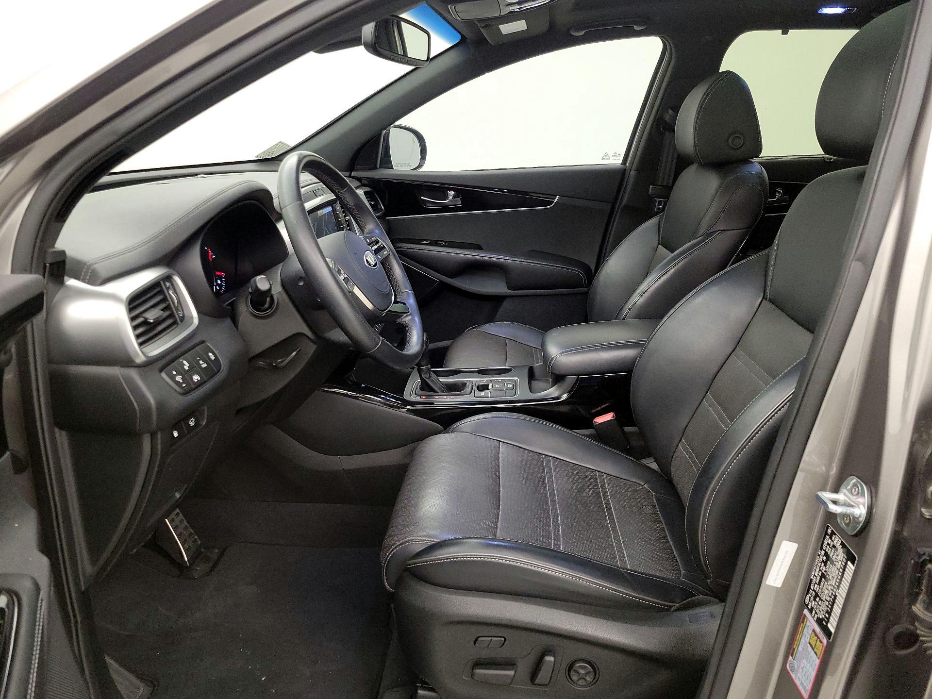 Thumbnail: 2019 Kia Sorento - 11