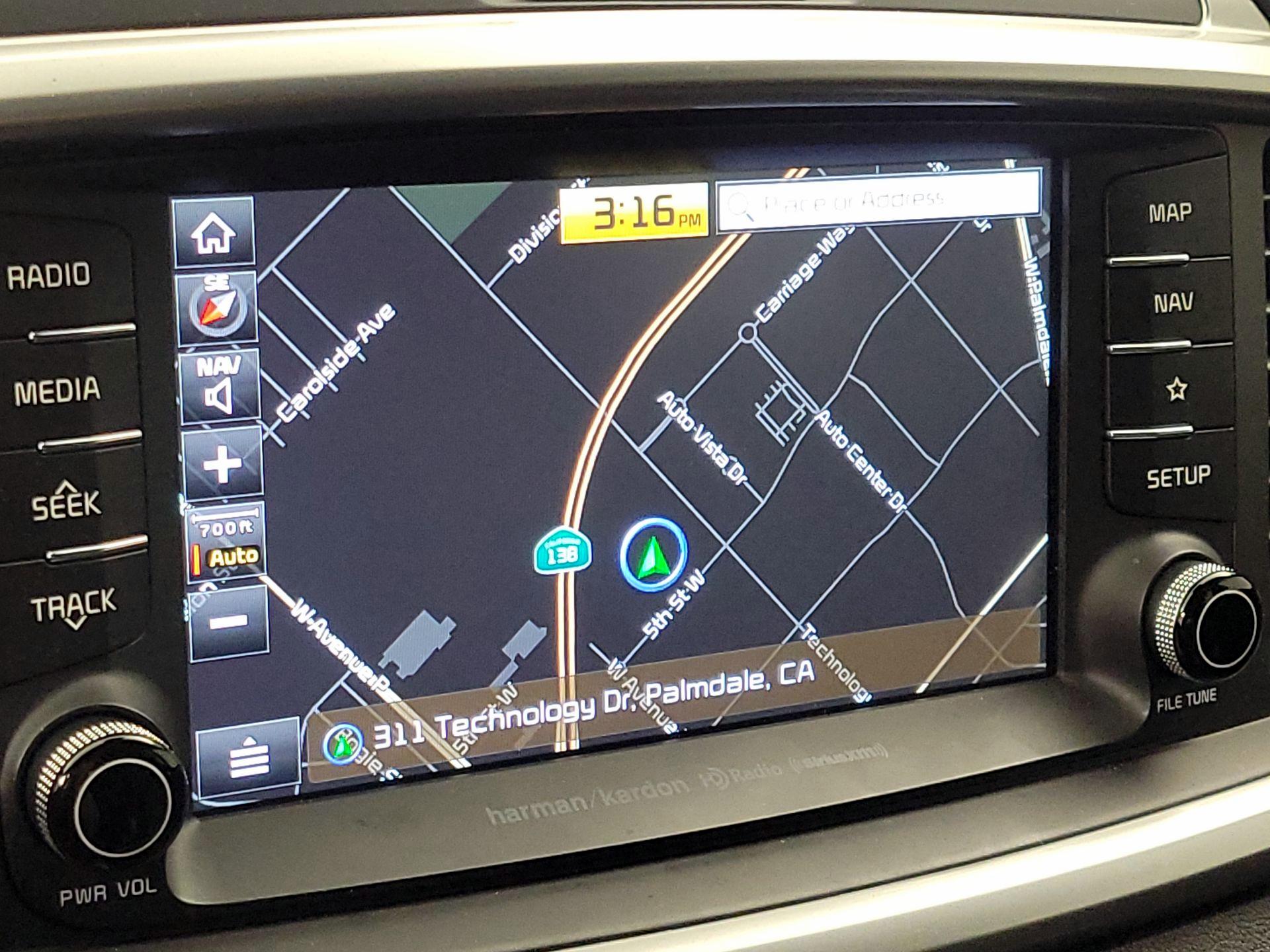 Thumbnail: 2019 Kia Sorento - 14