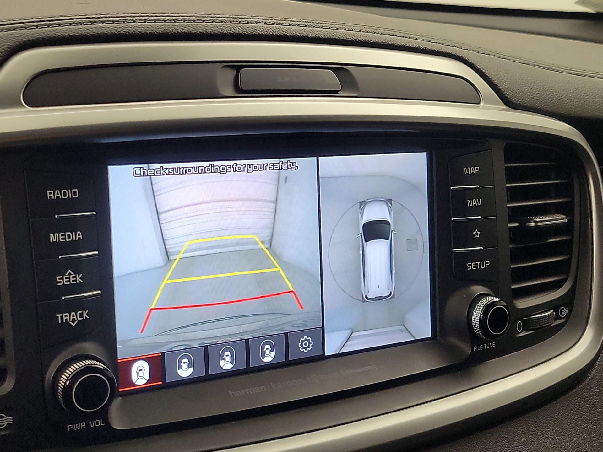 Thumbnail: 2019 Kia Sorento - 15