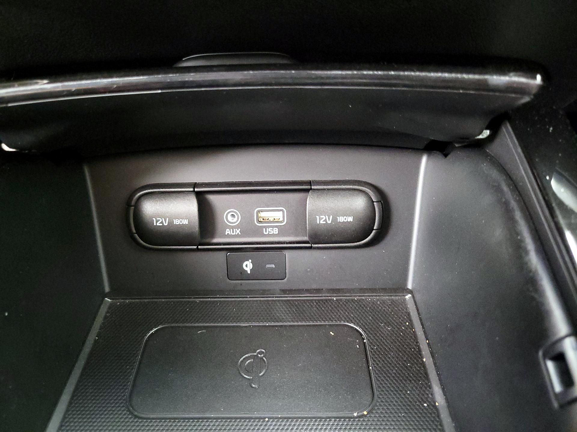 Thumbnail: 2019 Kia Sorento - 19