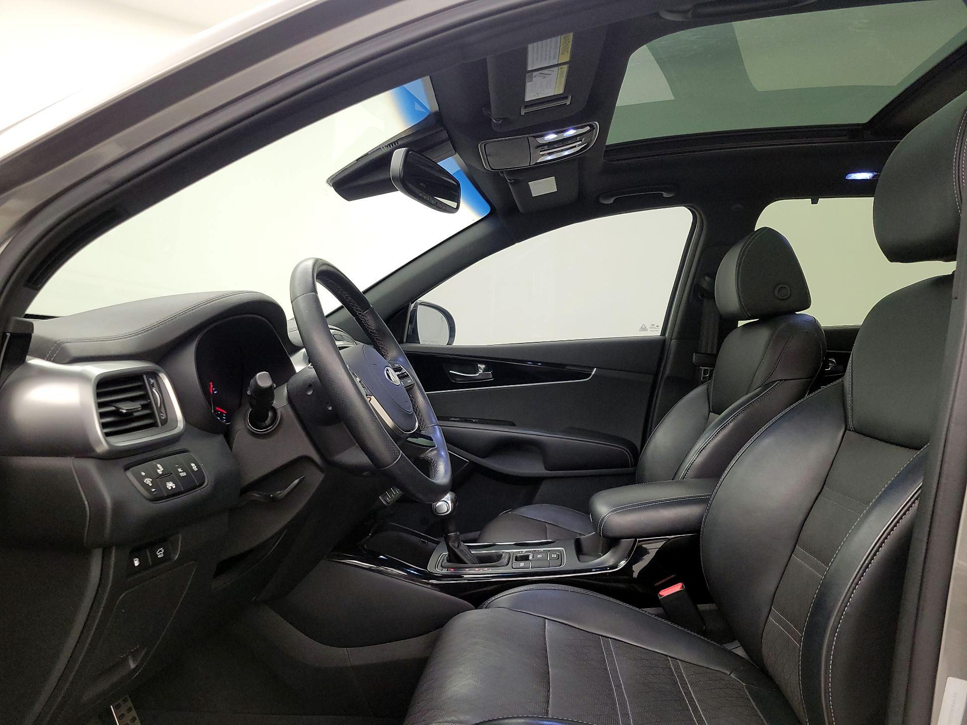 Thumbnail: 2019 Kia Sorento - 20