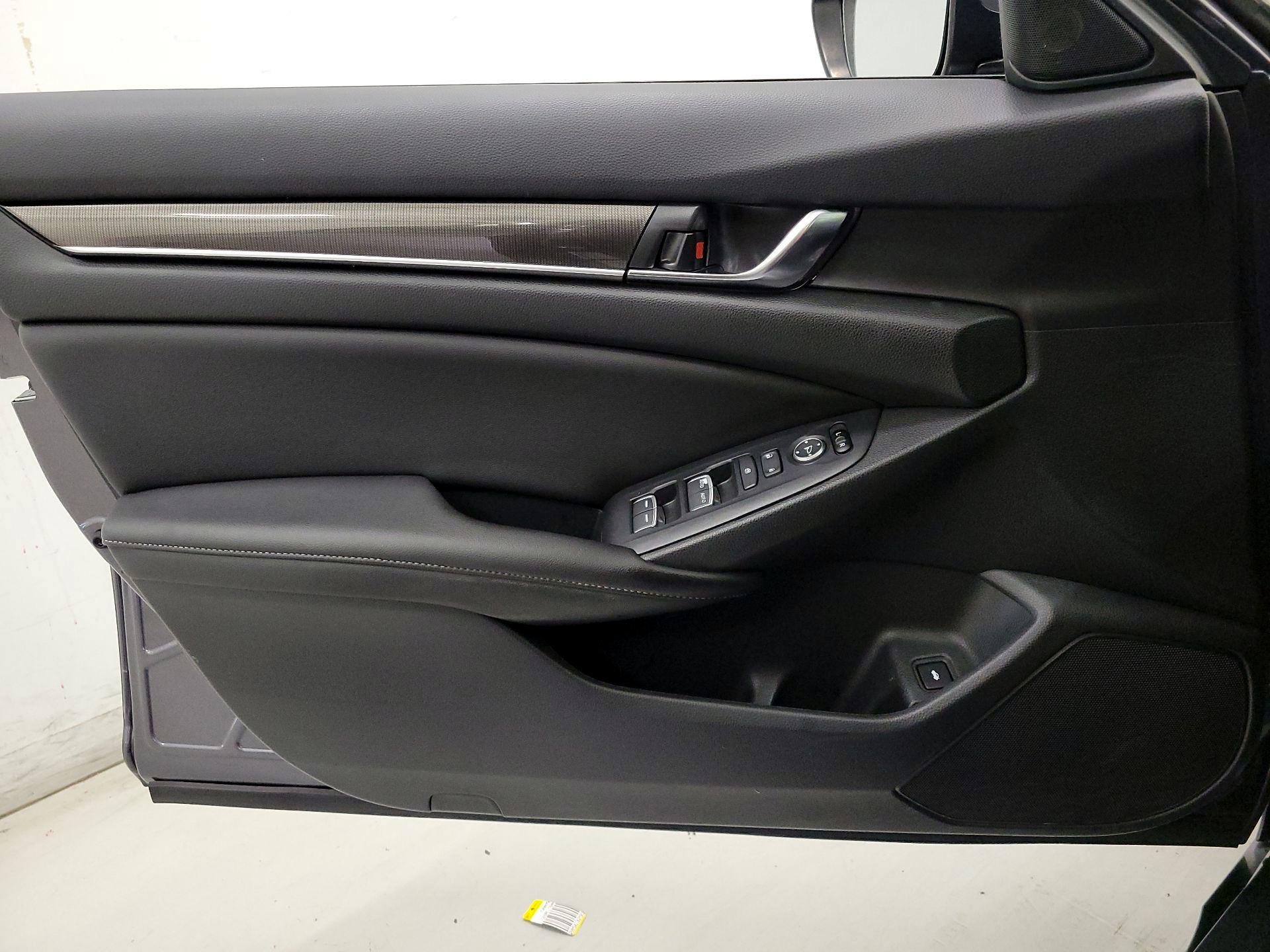 Thumbnail: 2020 Honda Accord - 12