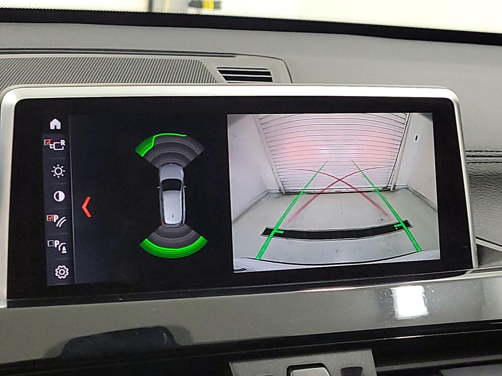 Thumbnail: 2021 BMW X1 - 15