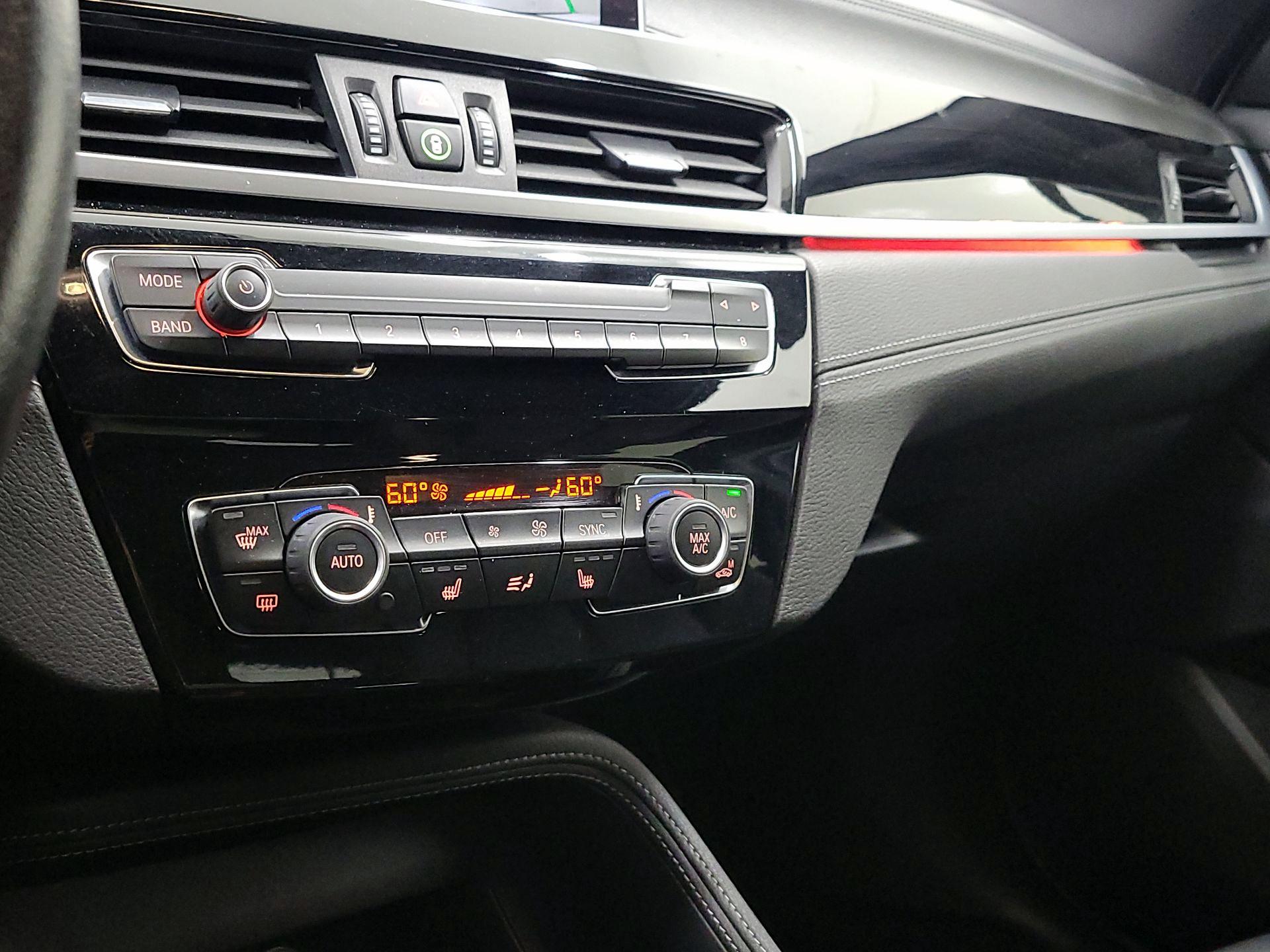 Thumbnail: 2021 BMW X1 - 17