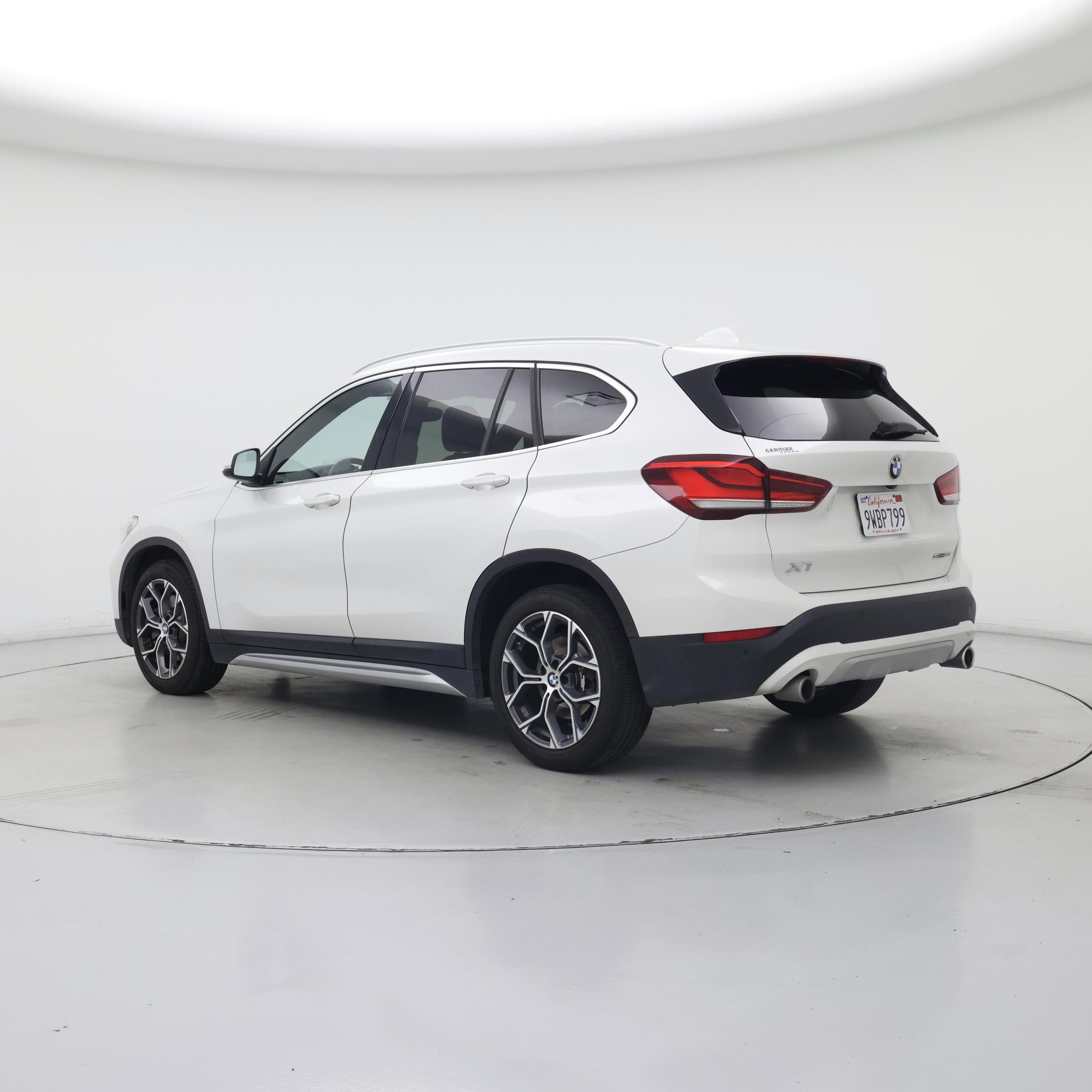 Thumbnail: 2021 BMW X1 - 2