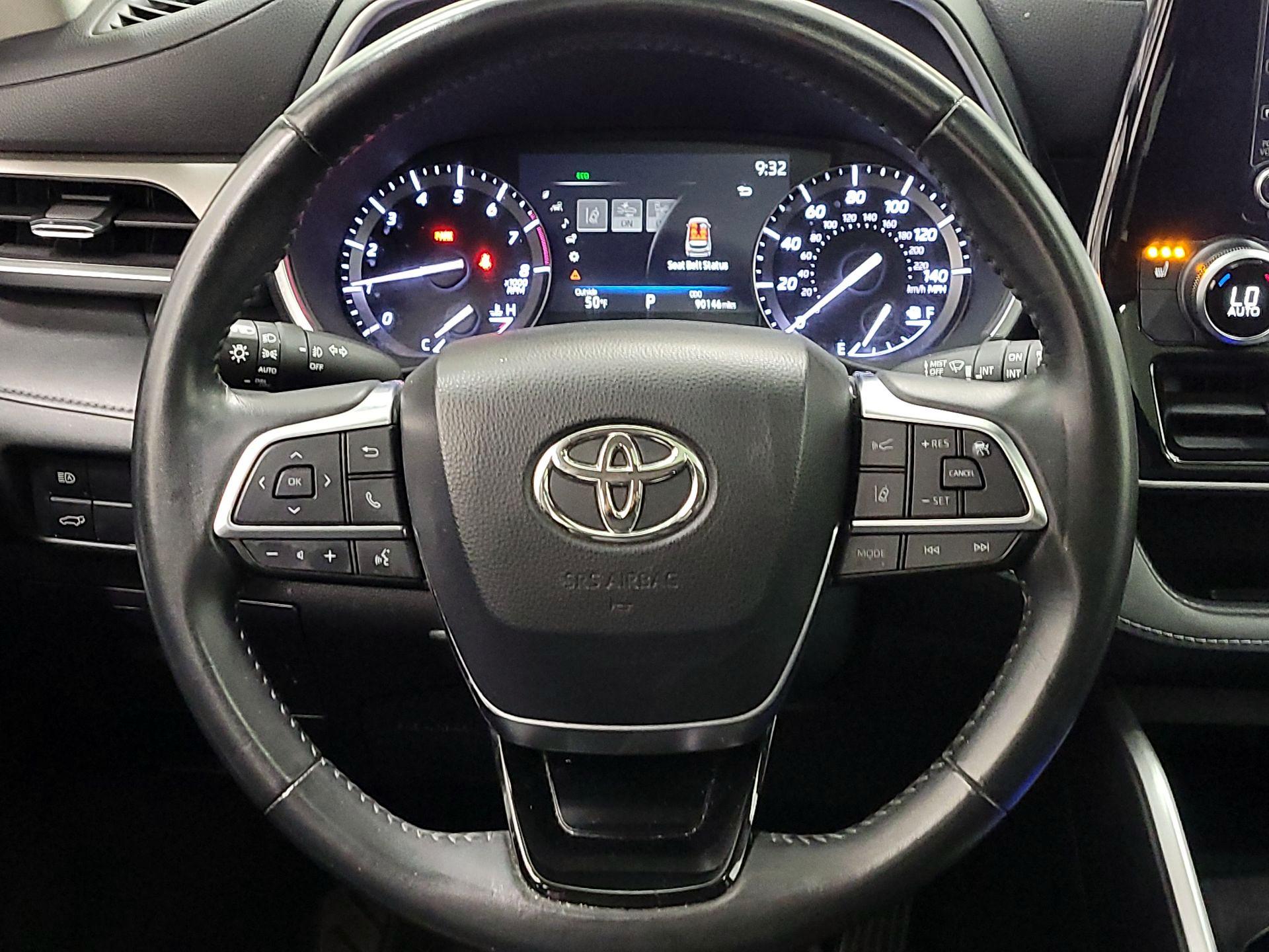 Thumbnail: 2020 Toyota Highlander - 10