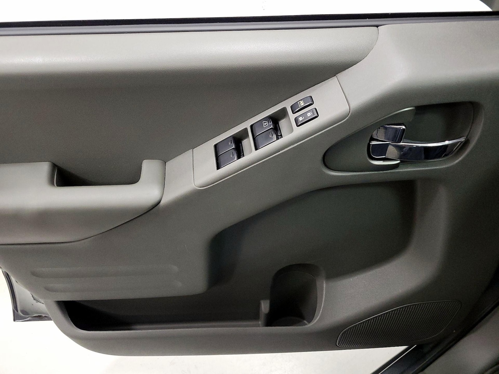 2019 Nissan Frontier SV - Photo 13