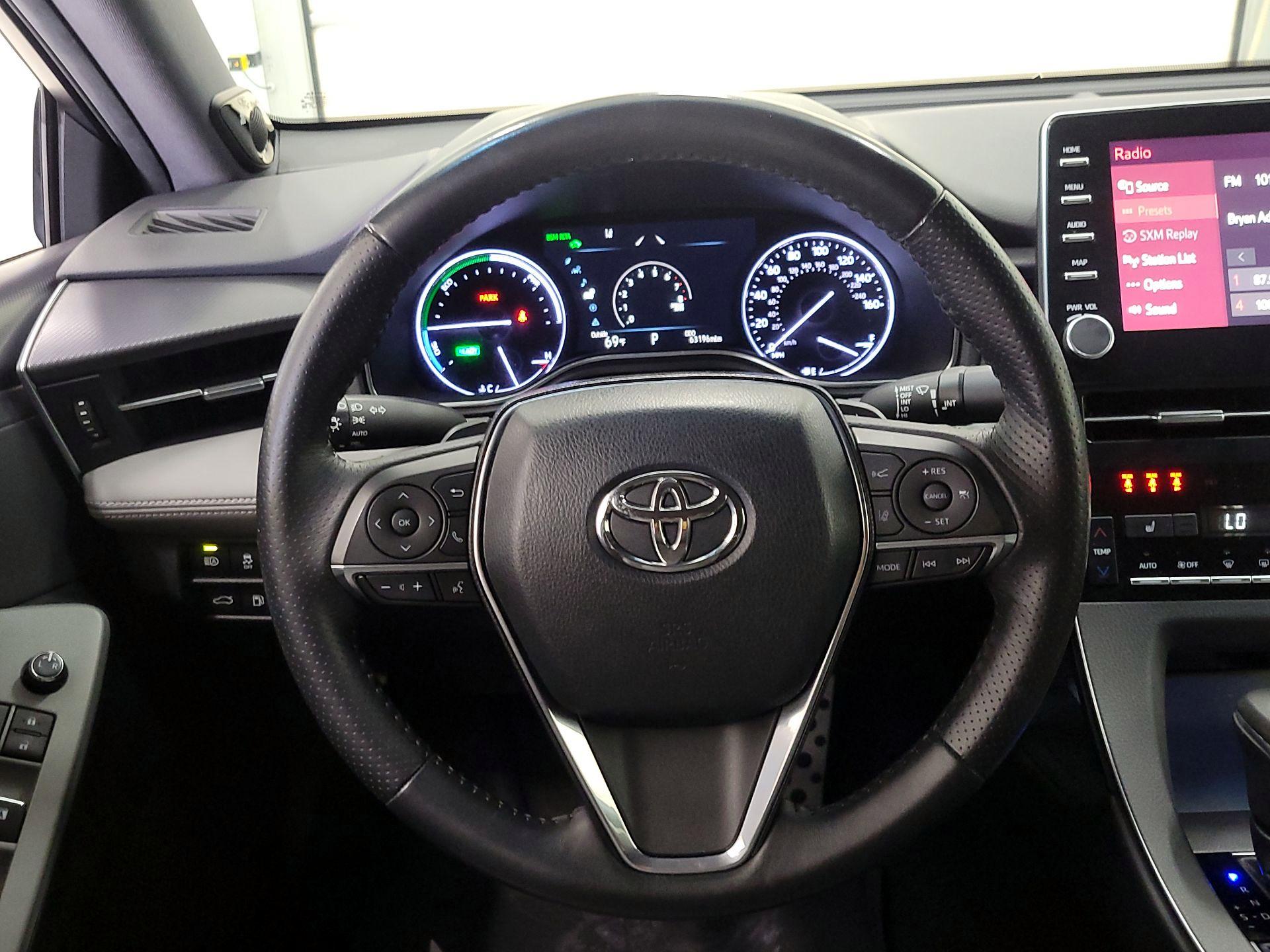 Thumbnail: 2019 Toyota Avalon - 10