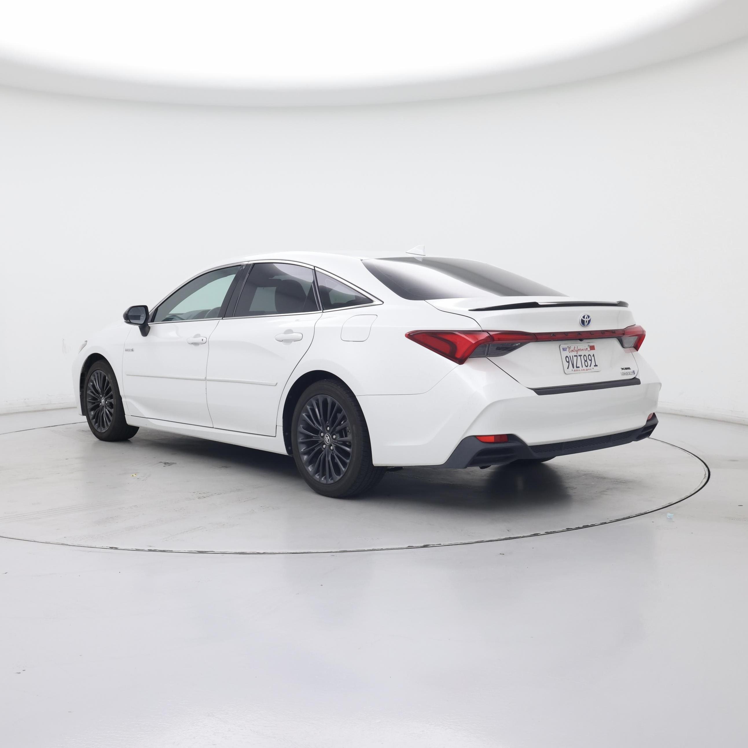 Thumbnail: 2019 Toyota Avalon - 2