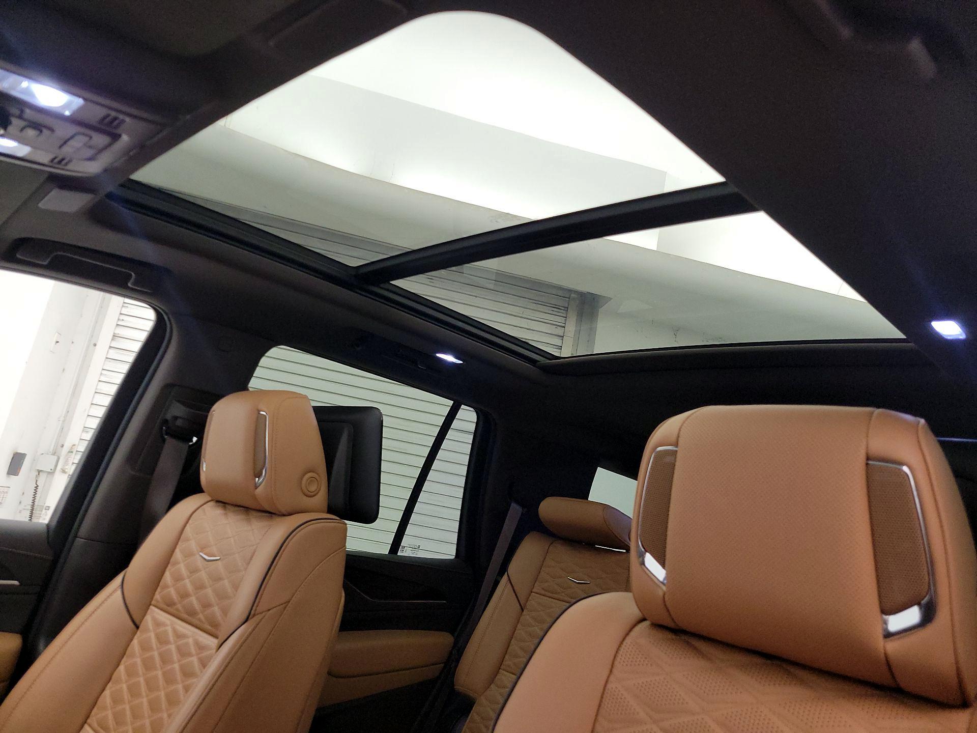 Thumbnail: 2023 Cadillac Escalade - 20