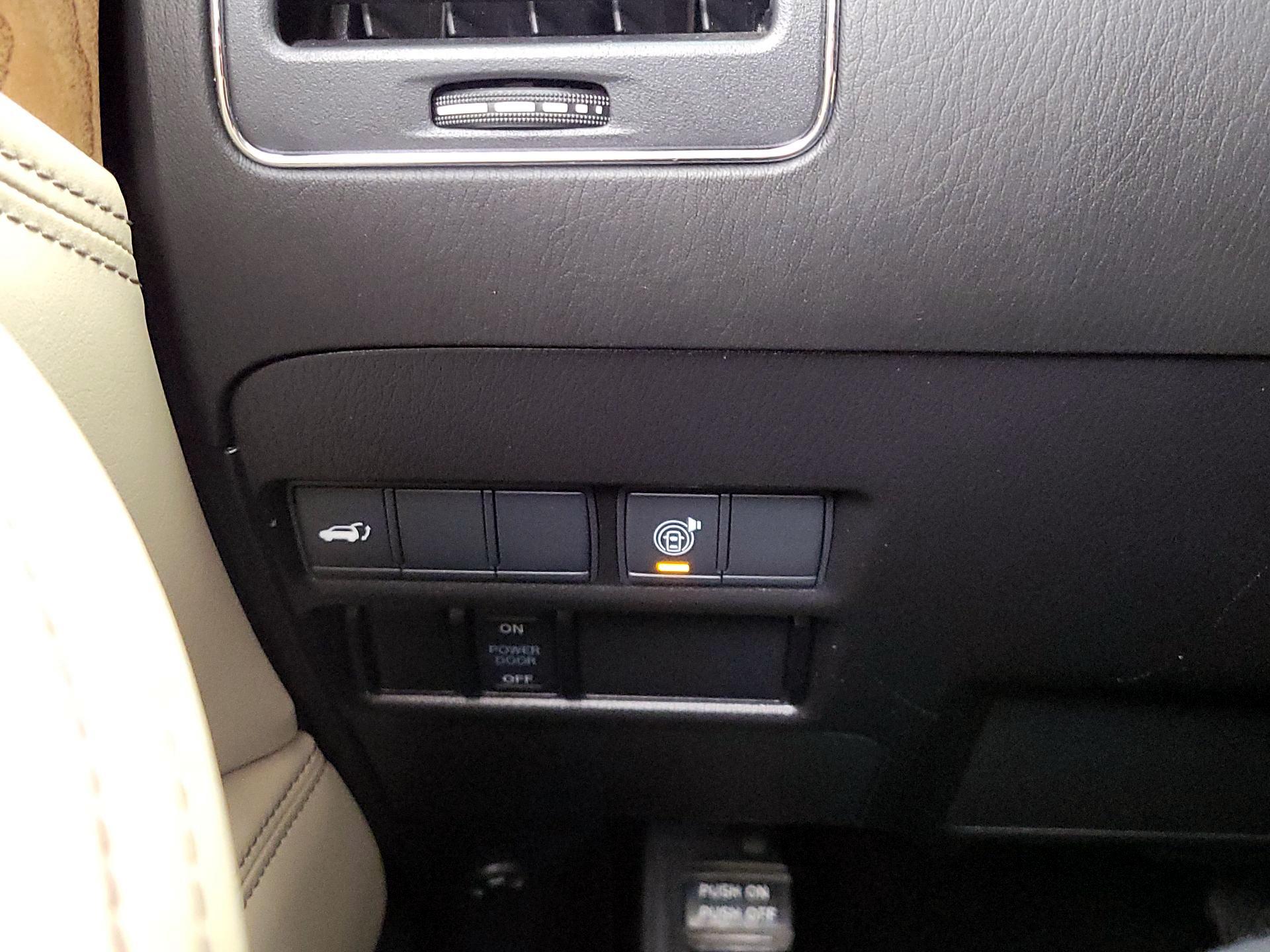 Thumbnail: 2021 Nissan Armada - 13