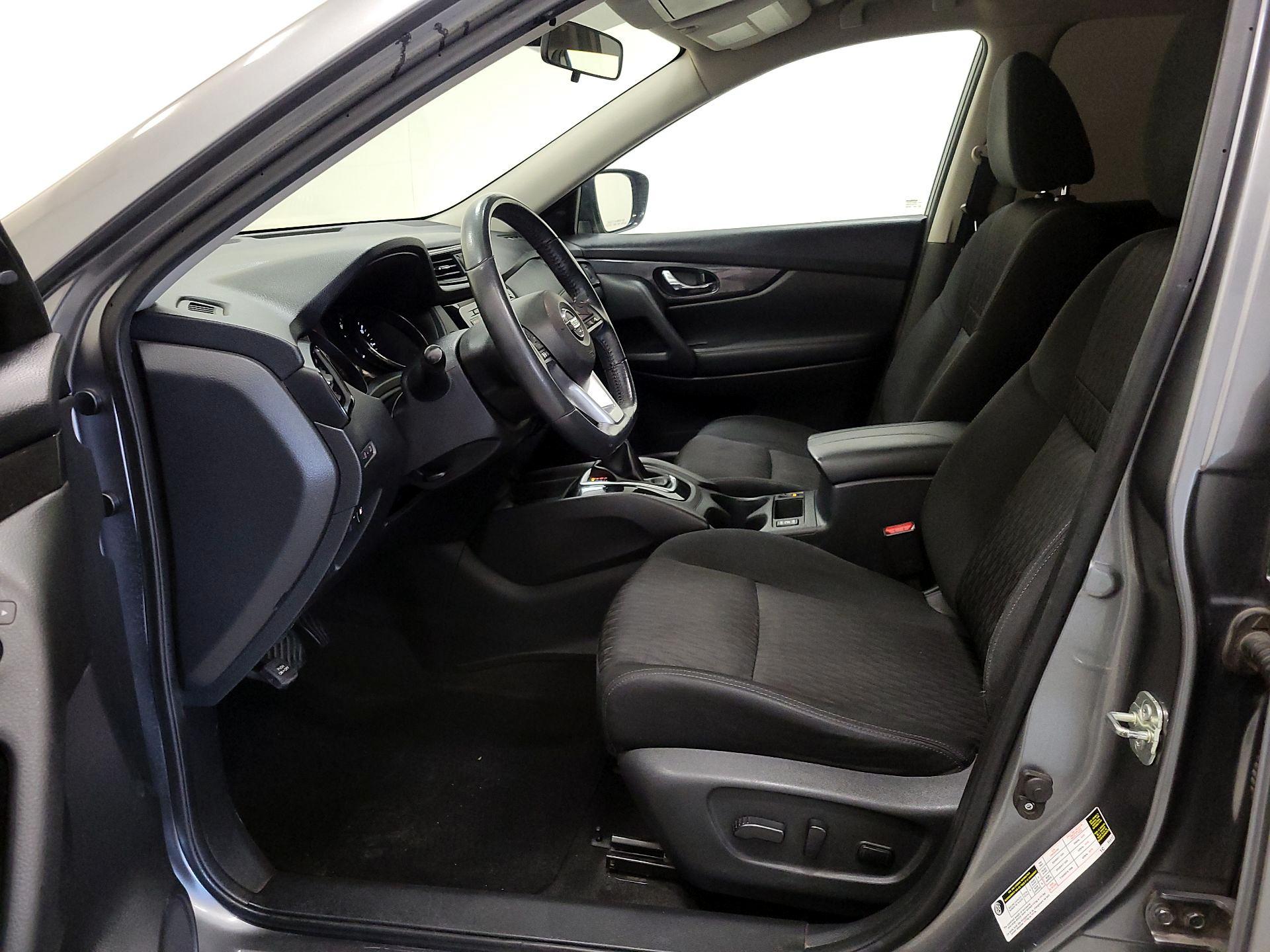 Thumbnail: 2018 Nissan Rogue - 11