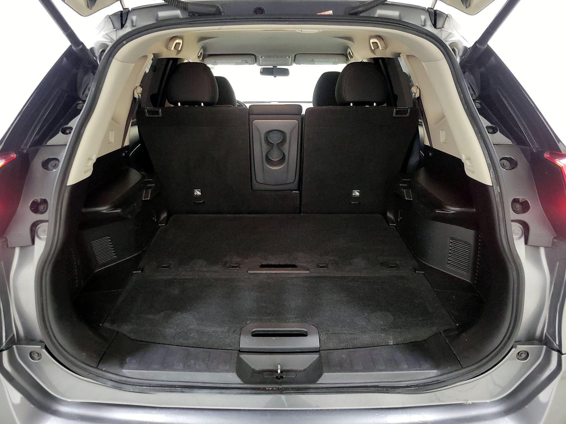 Thumbnail: 2018 Nissan Rogue - 20