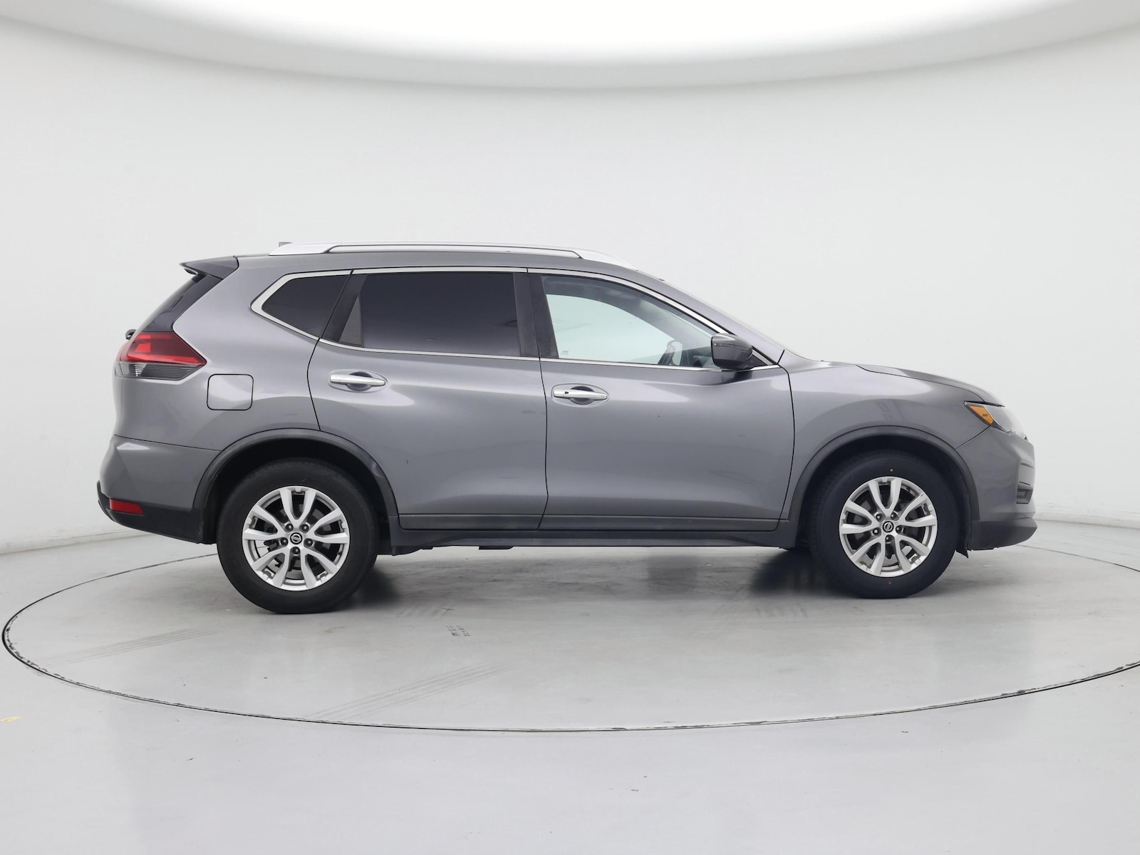 2018 Nissan Rogue SV - Photo 8