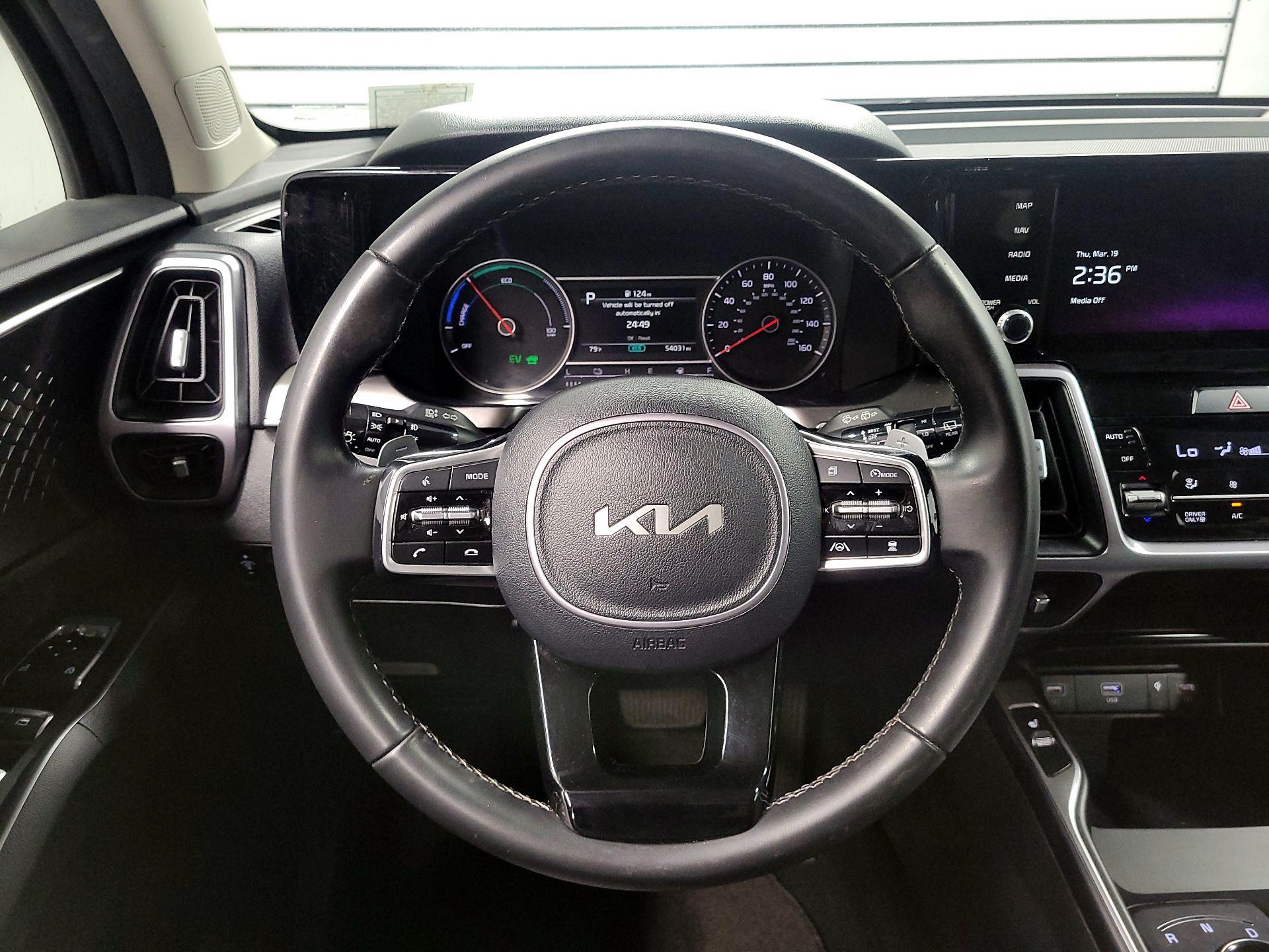 Thumbnail: 2023 Kia Sorento - 10