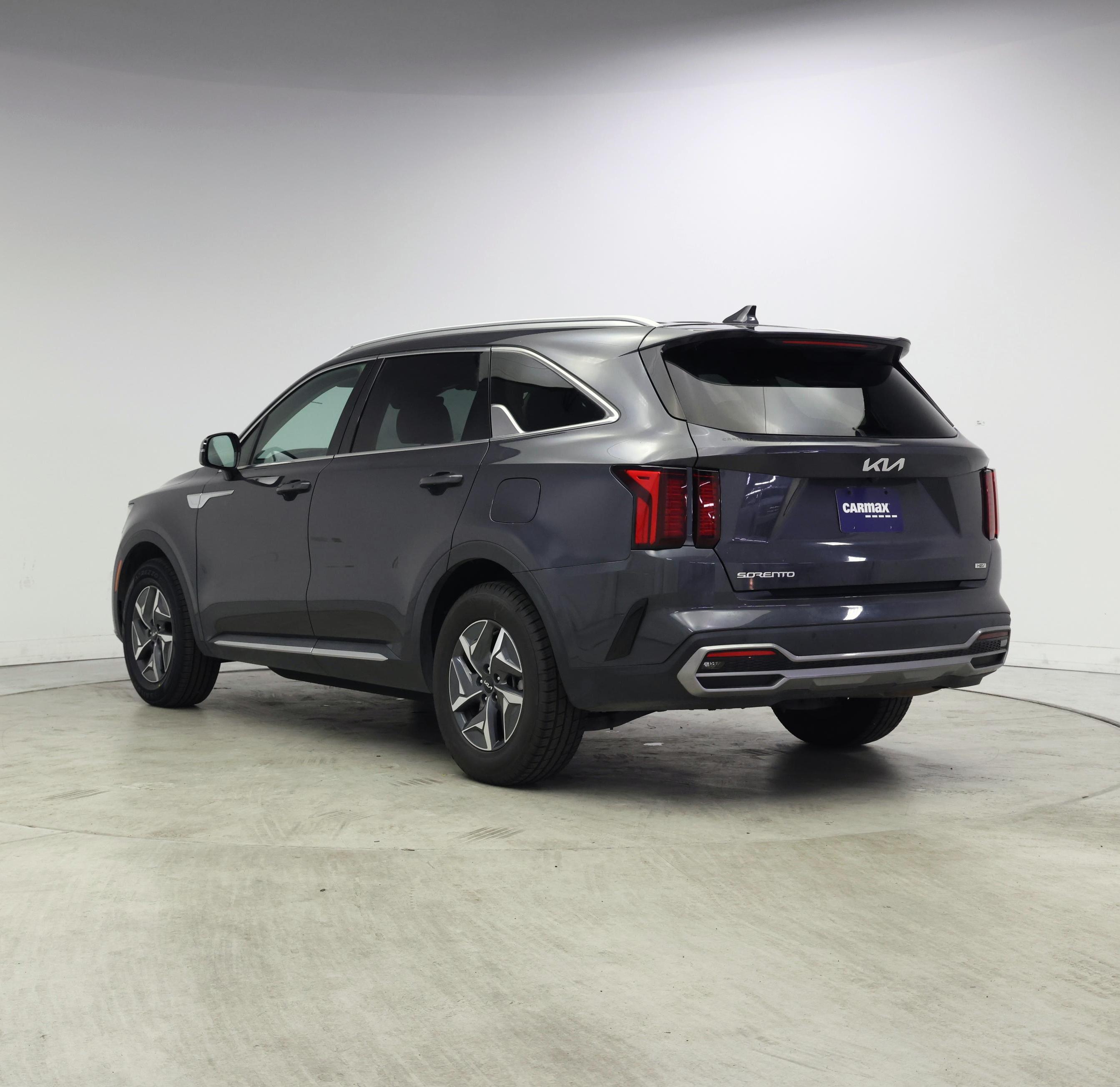 Thumbnail: 2023 Kia Sorento - 2