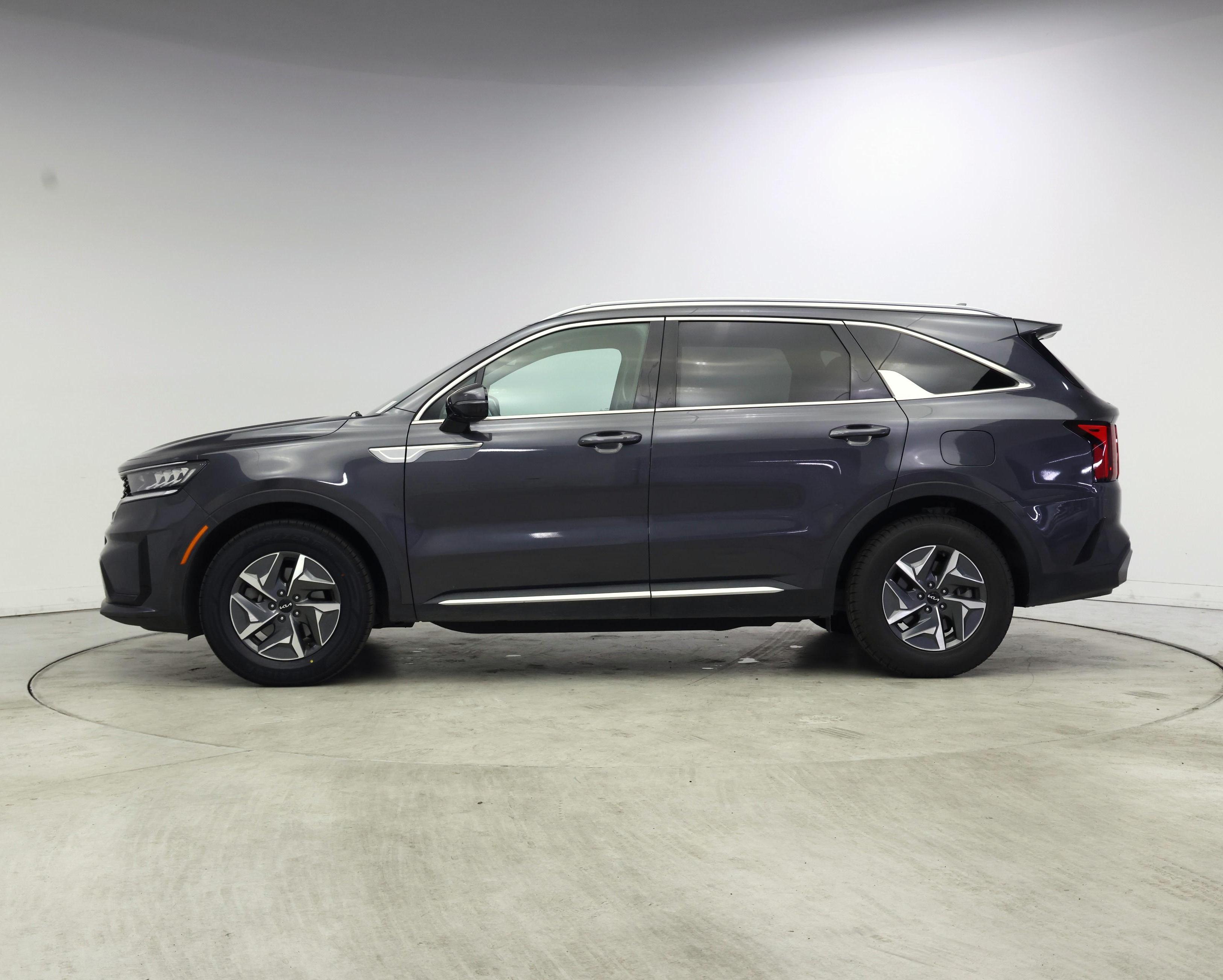 Thumbnail: 2023 Kia Sorento - 3