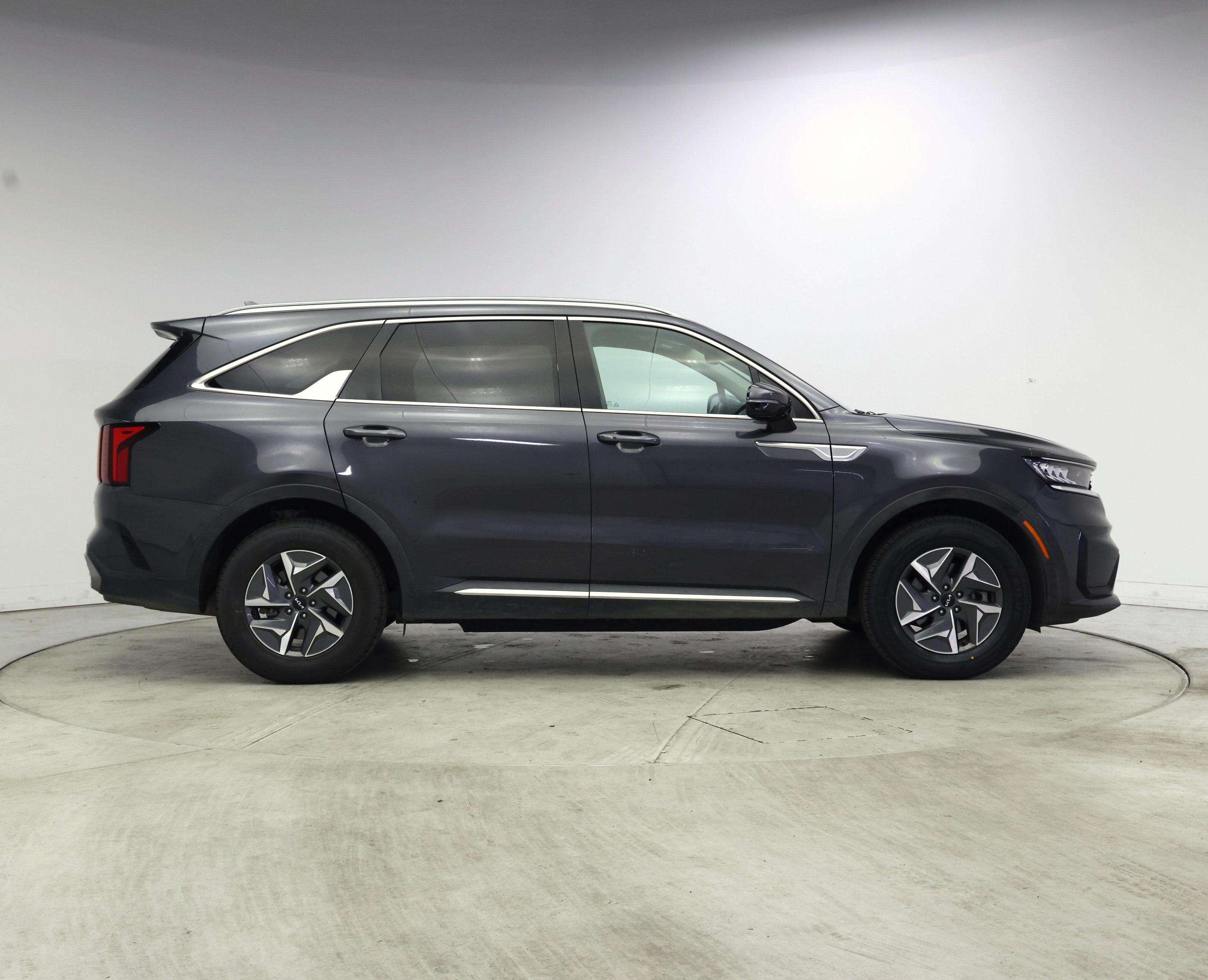Thumbnail: 2023 Kia Sorento - 7