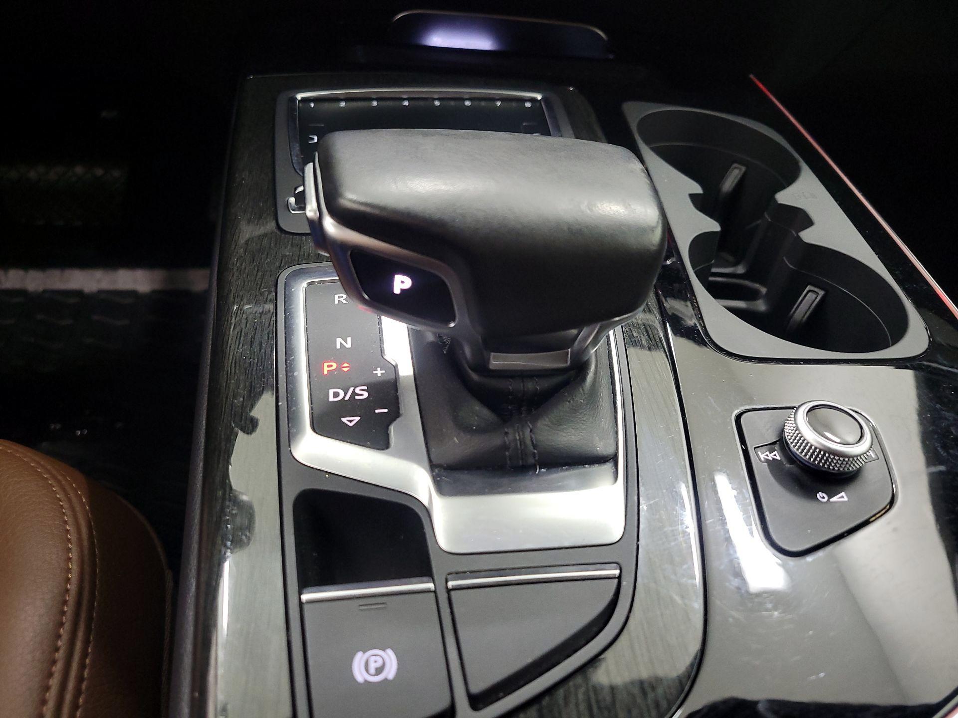 Thumbnail: 2018 Audi Q7 - 18