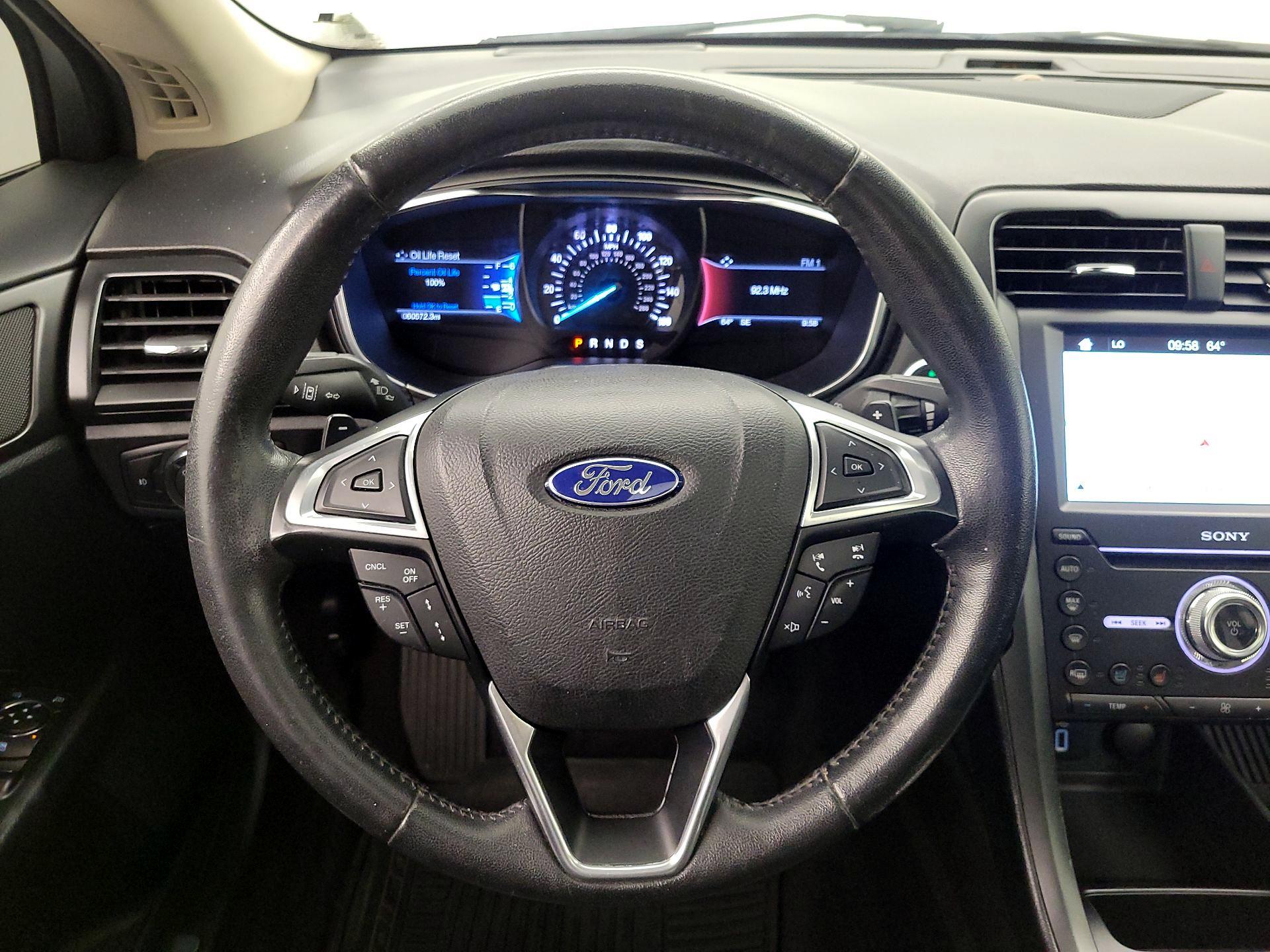 Thumbnail: 2017 Ford Fusion - 10