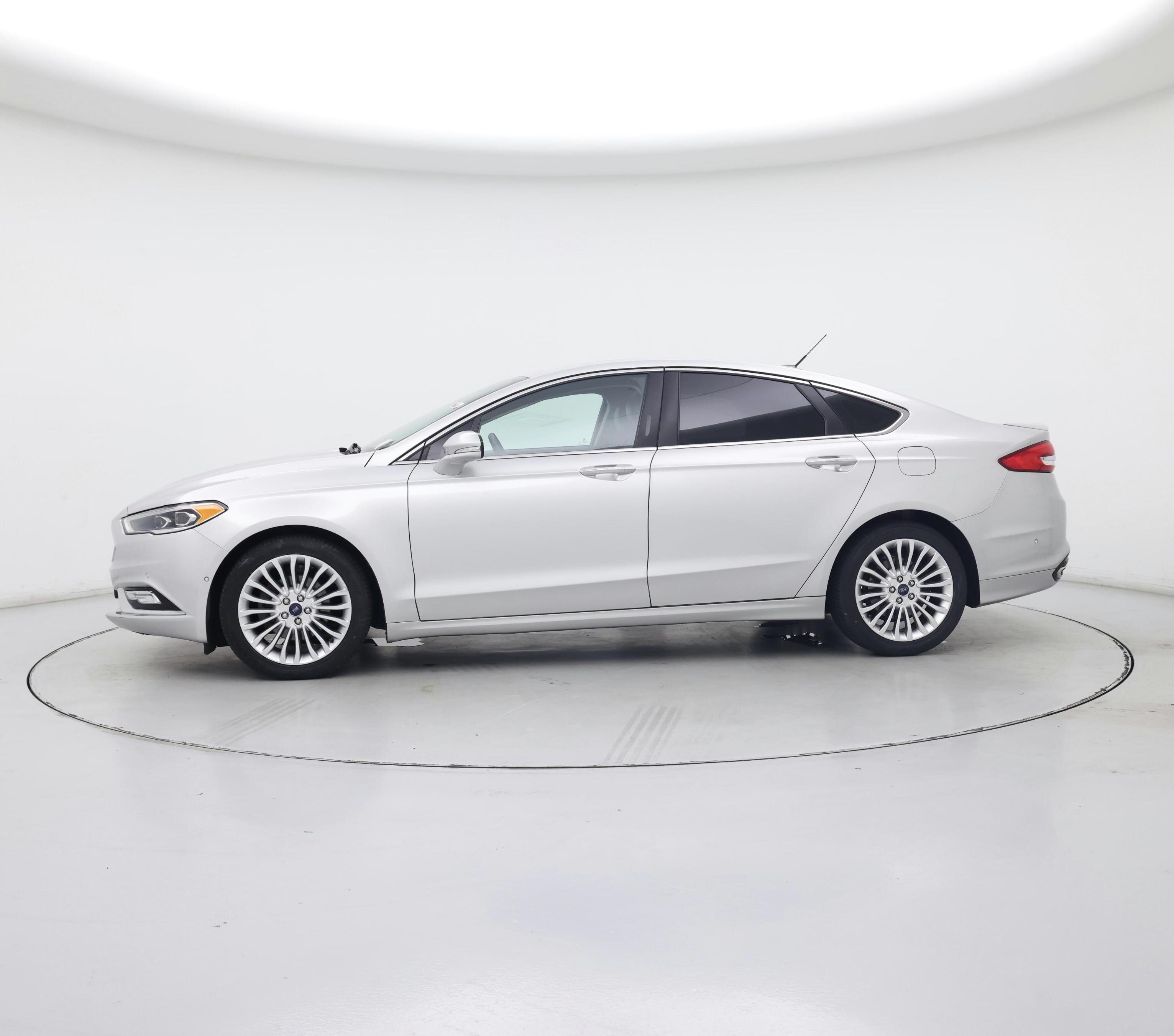 Thumbnail: 2017 Ford Fusion - 3