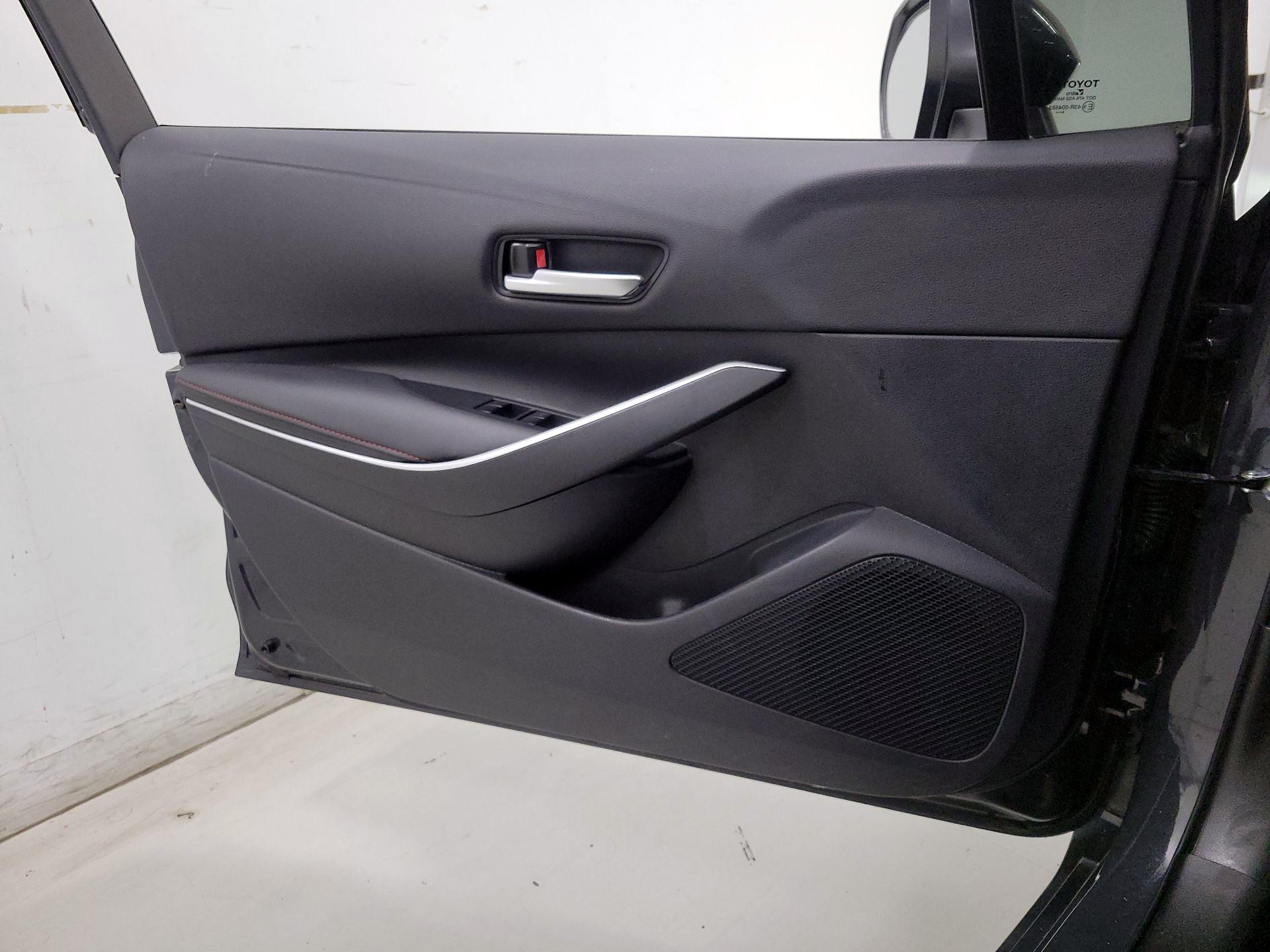 Thumbnail: 2025 Toyota Corolla - 12