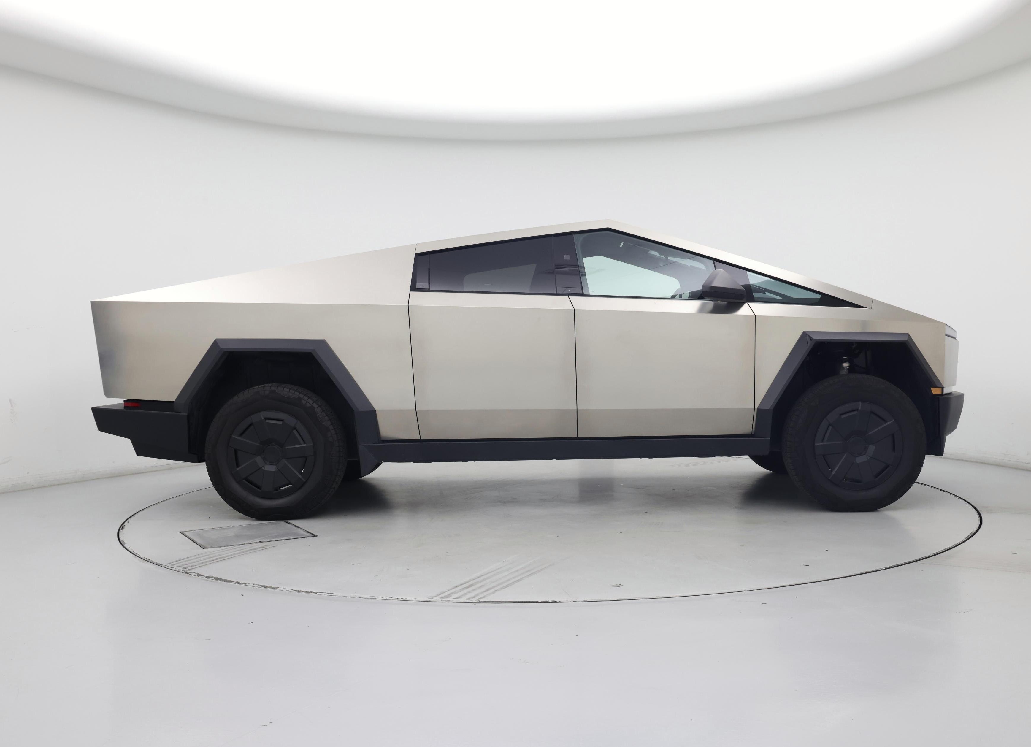 Thumbnail: 2024 Tesla Cybertruck - 7