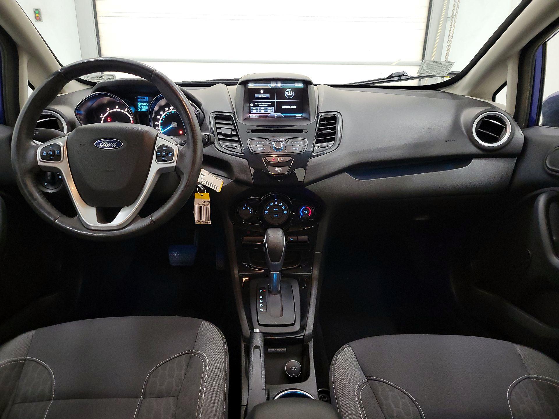 Thumbnail: 2015 Ford Fiesta - 9