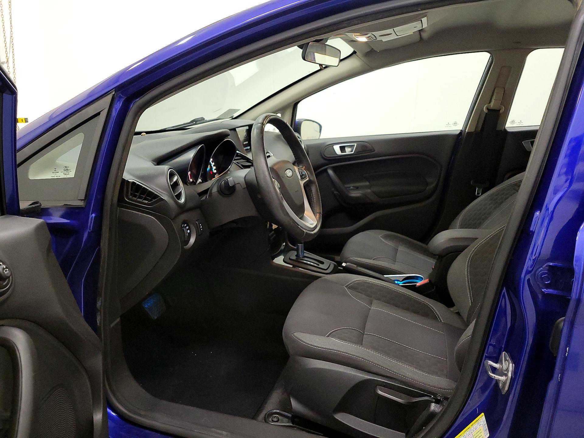 Thumbnail: 2015 Ford Fiesta - 11