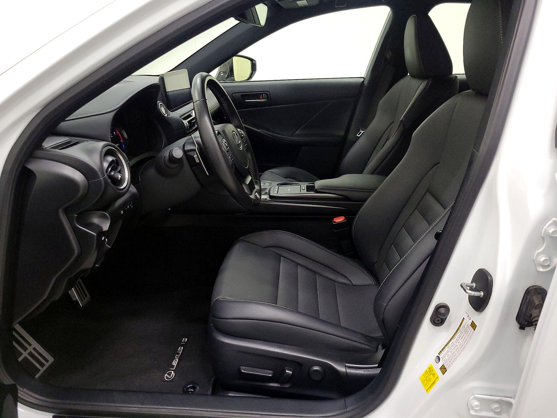 Thumbnail: 2021 Lexus IS - 11