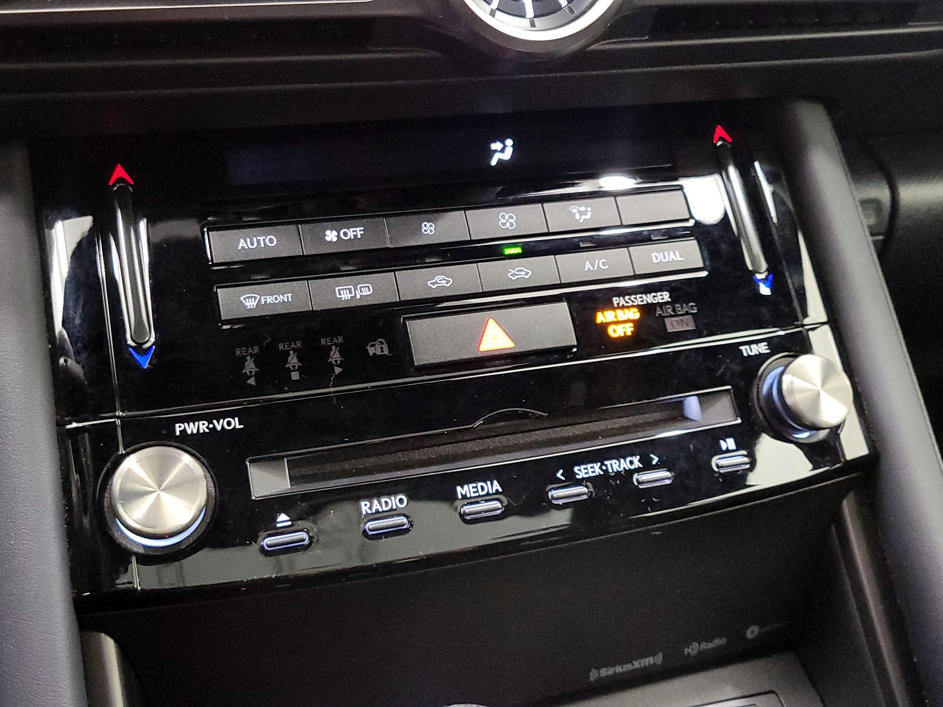 Thumbnail: 2021 Lexus IS - 17