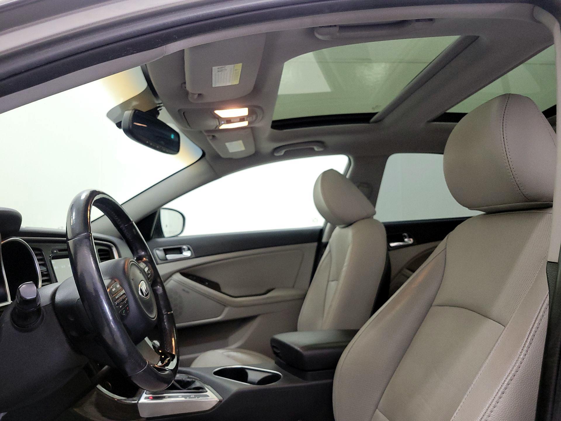 Thumbnail: 2014 Kia Optima - 20