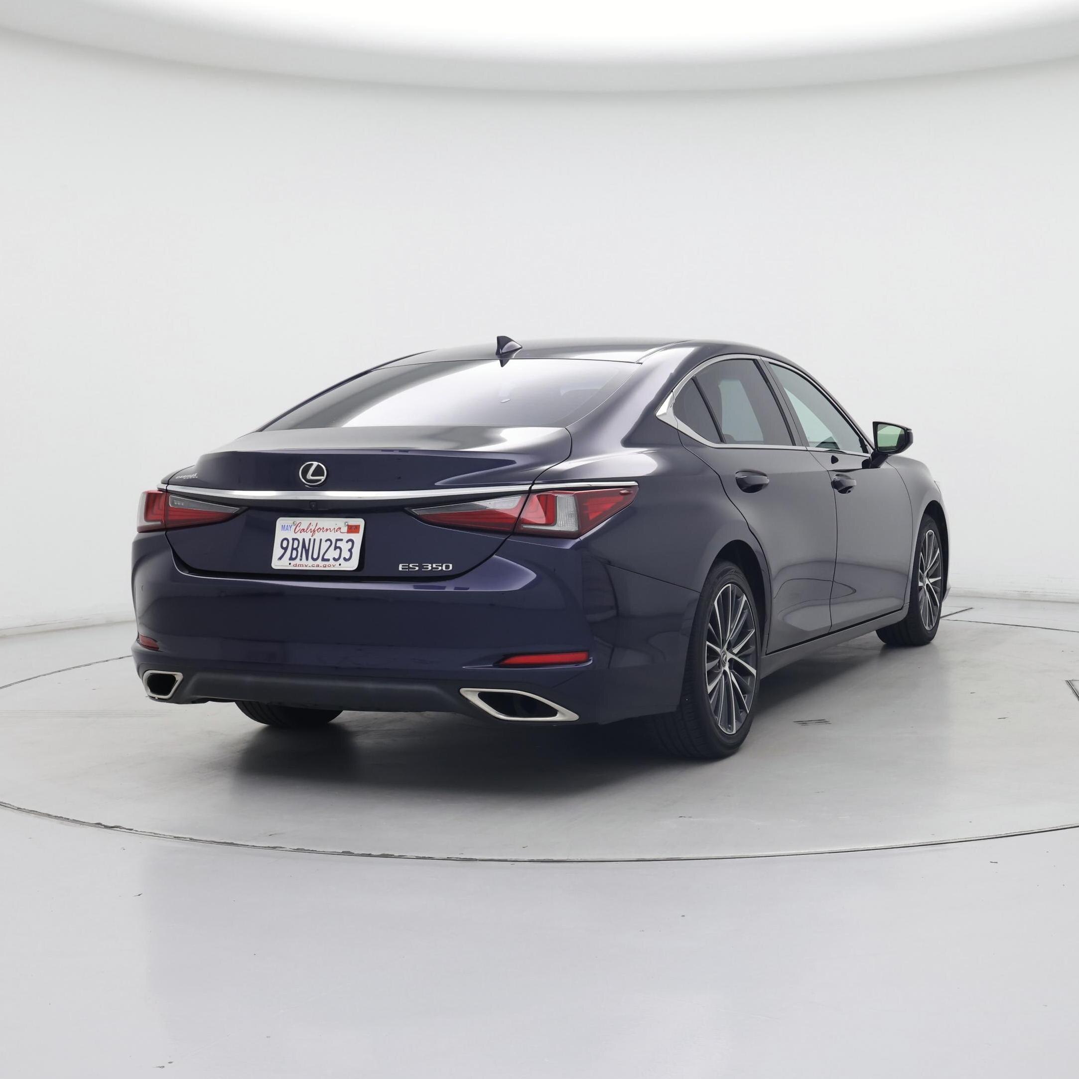 Thumbnail: 2022 Lexus ES - 8