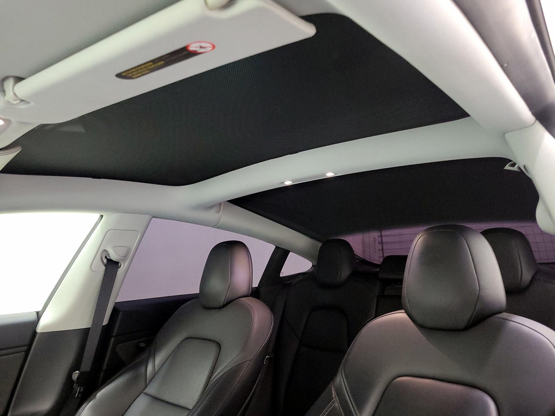 Thumbnail: 2019 Tesla Model 3 - 18