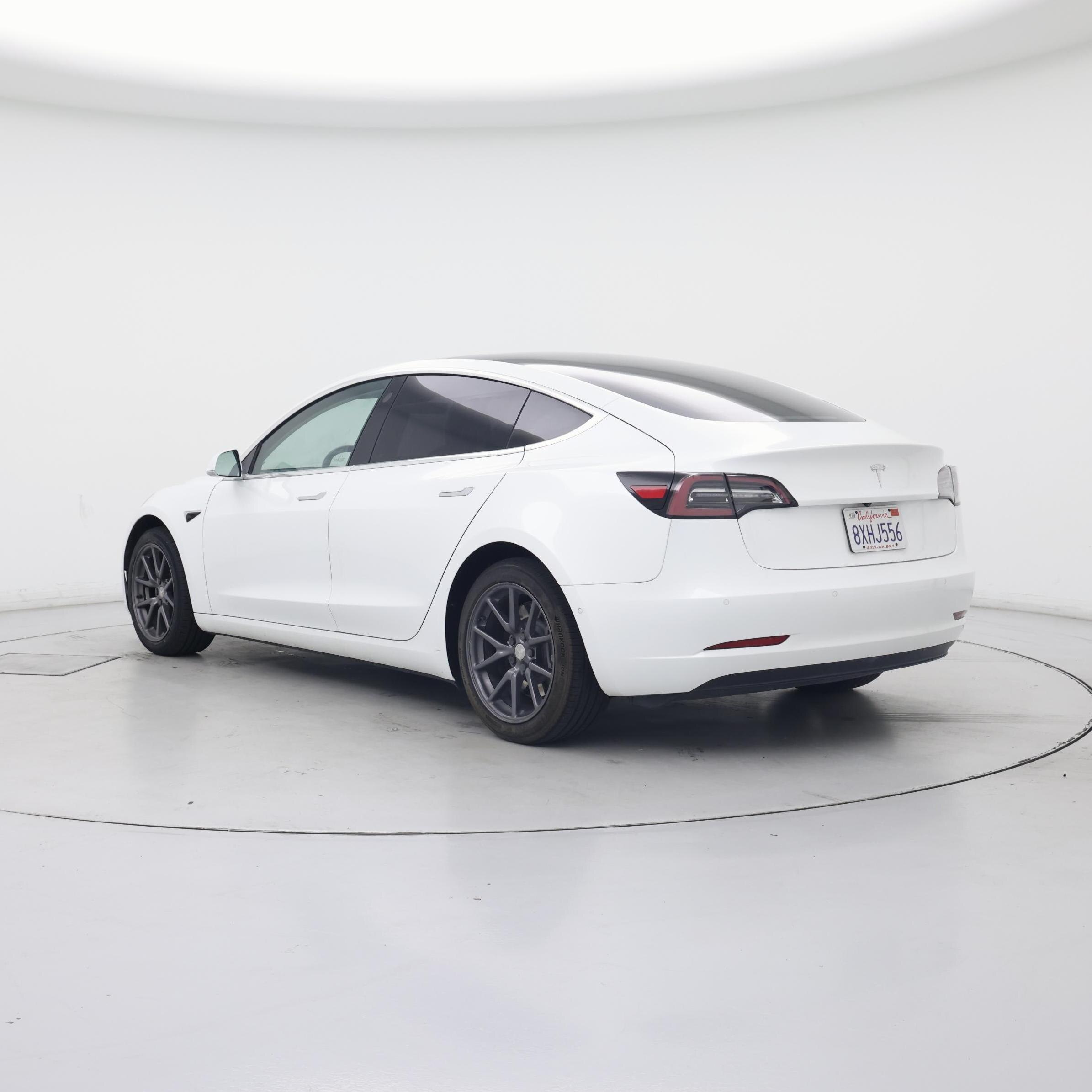Thumbnail: 2019 Tesla Model 3 - 2