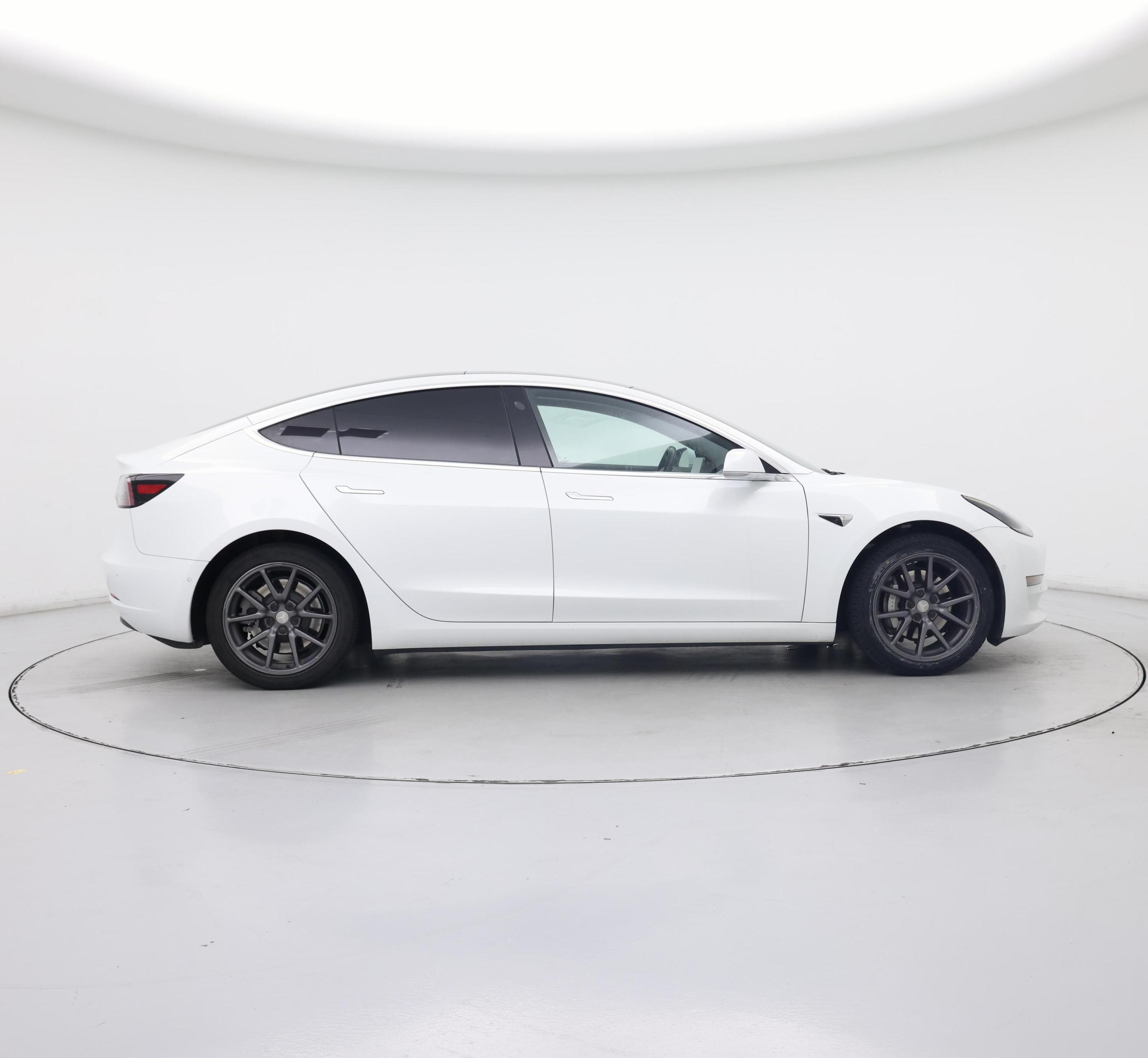 Thumbnail: 2019 Tesla Model 3 - 7