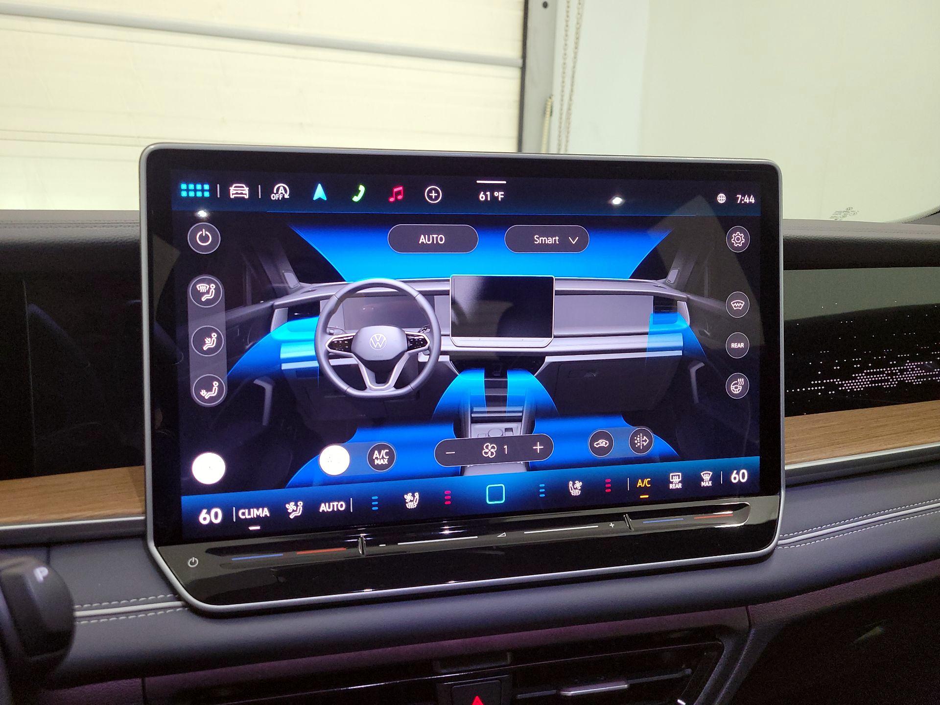 Thumbnail: 2026 Volkswagen Tiguan - 17