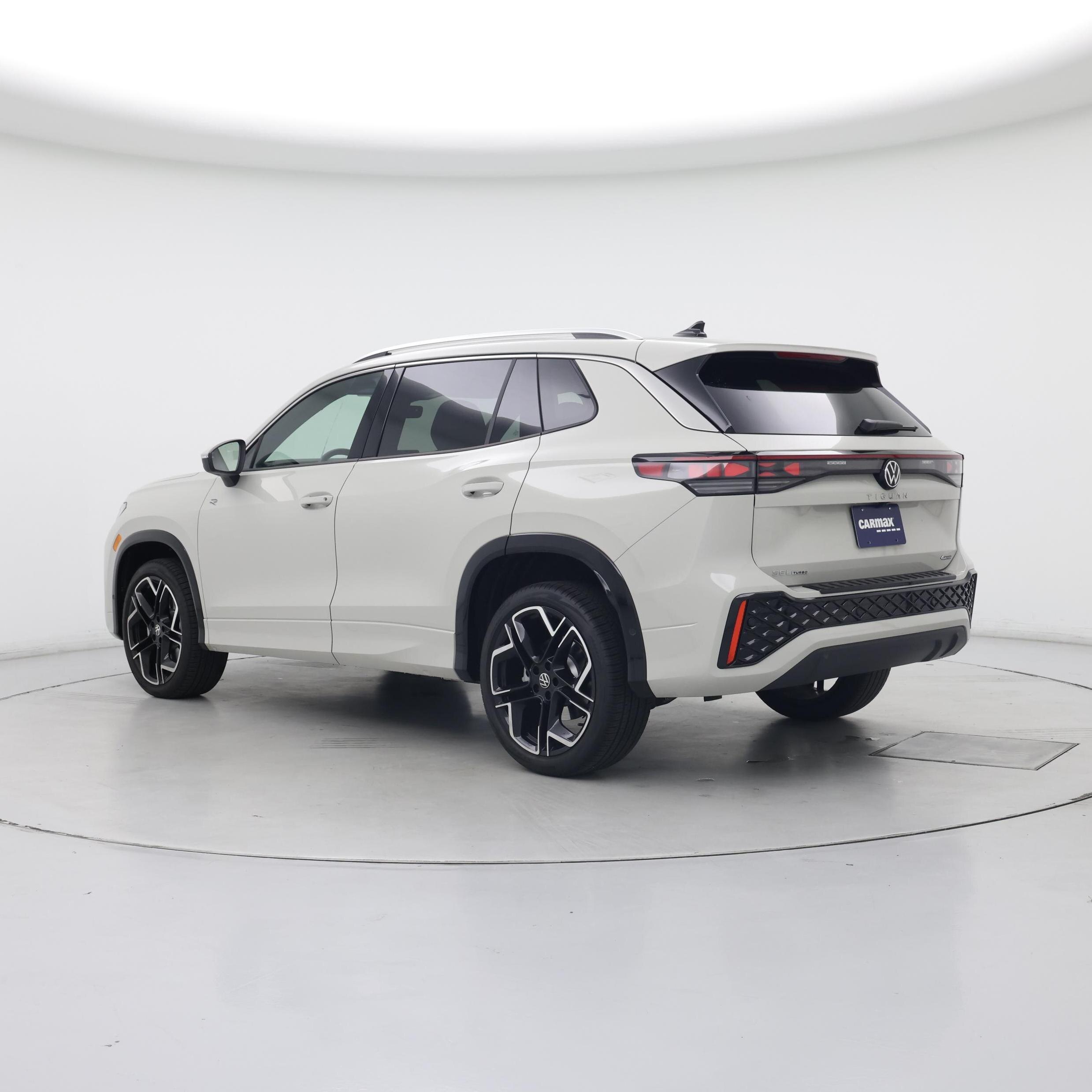 Thumbnail: 2026 Volkswagen Tiguan - 2