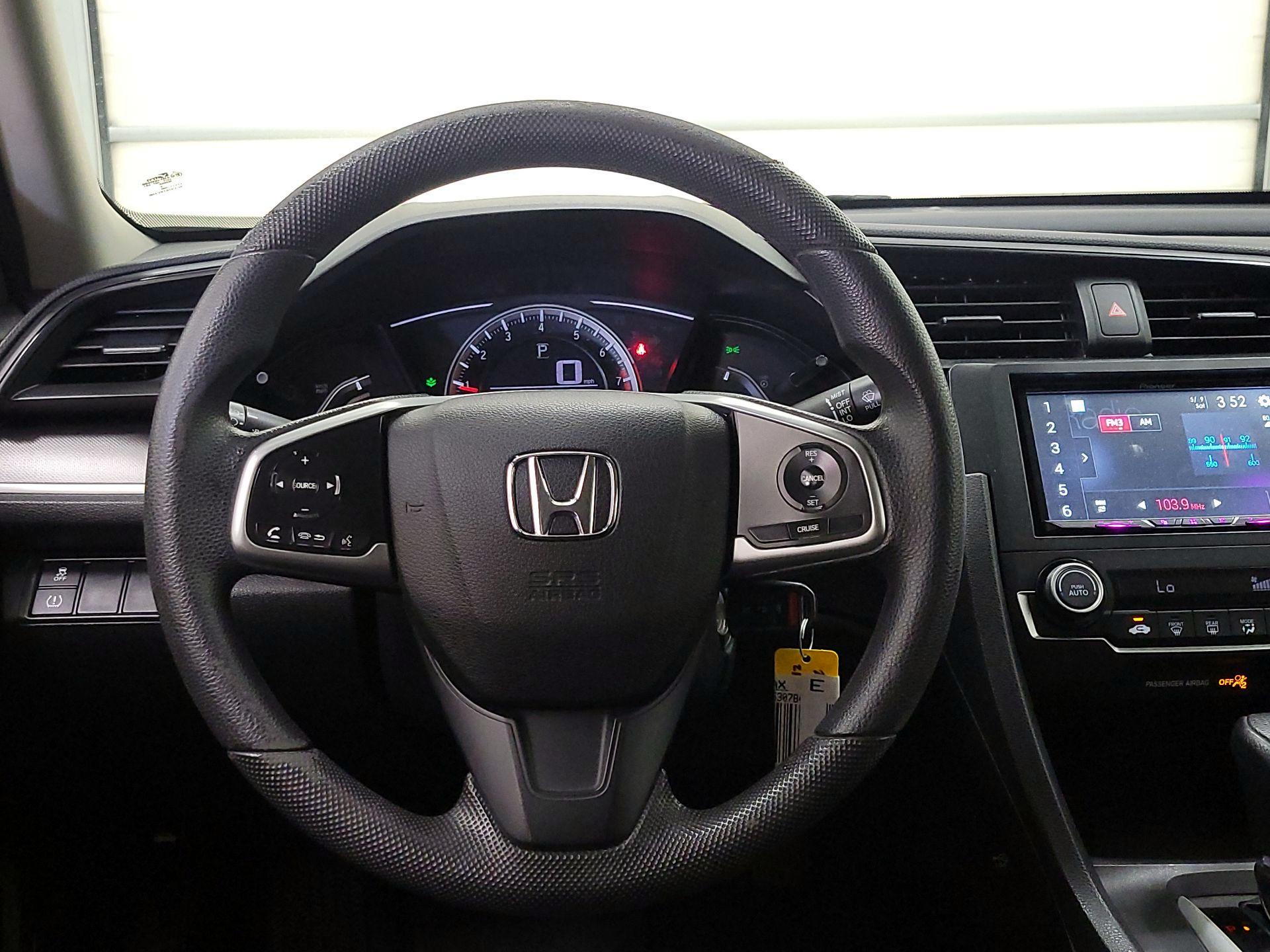 Thumbnail: 2018 Honda Civic - 10