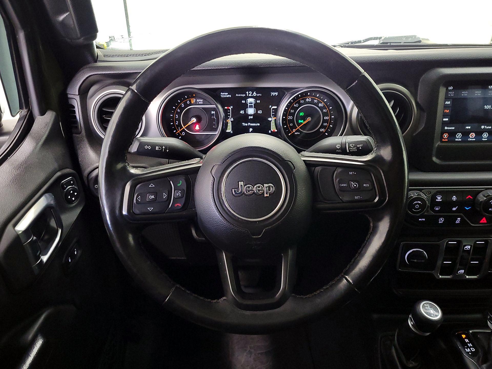 Thumbnail: 2021 Jeep Gladiator - 10