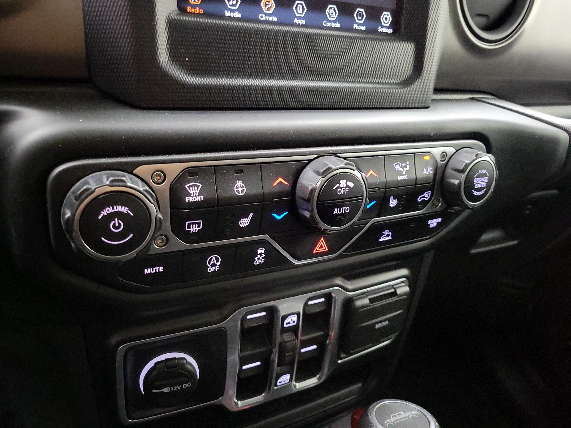 Thumbnail: 2021 Jeep Gladiator - 16
