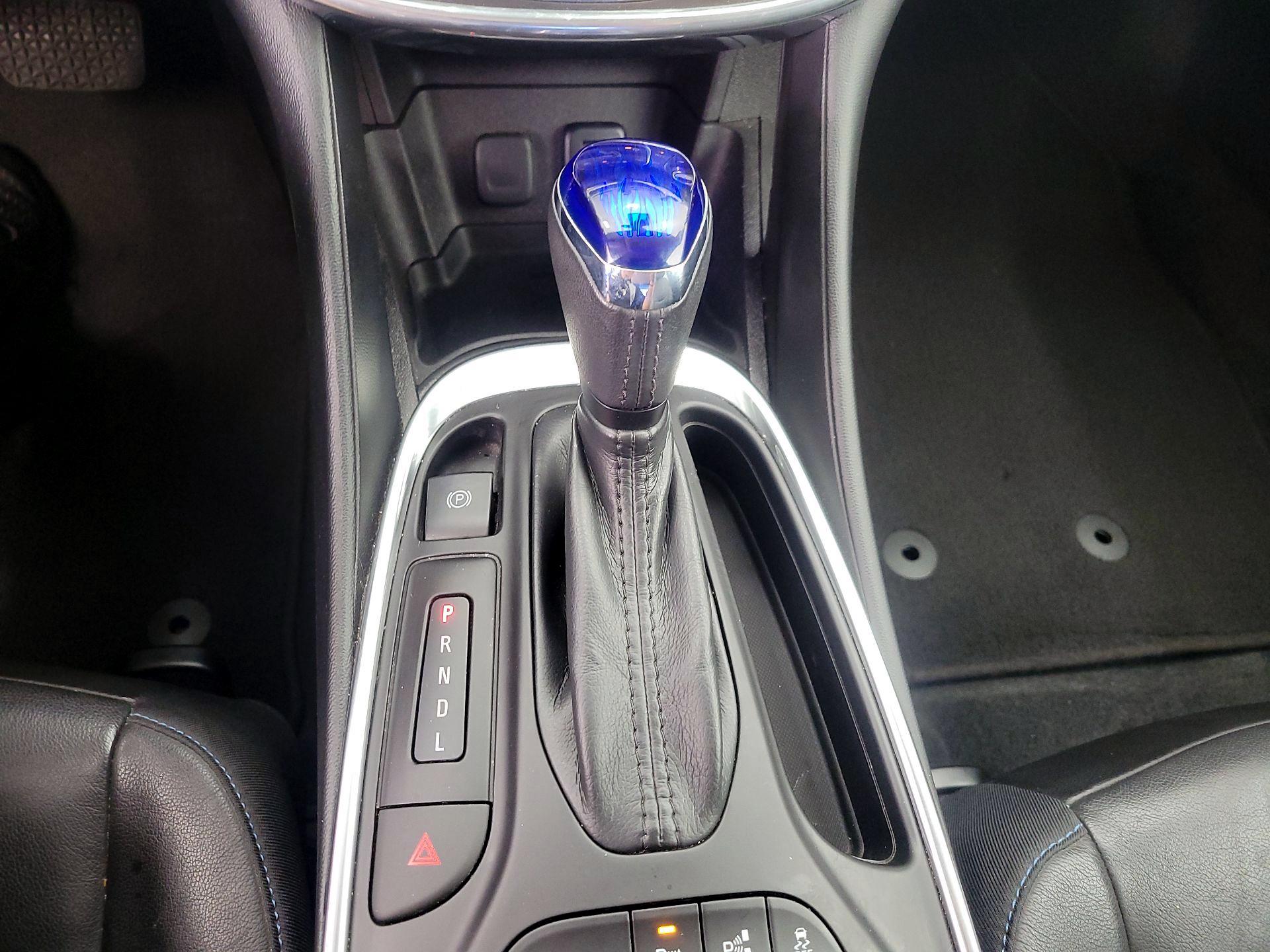 Thumbnail: 2017 Chevrolet Volt - 18