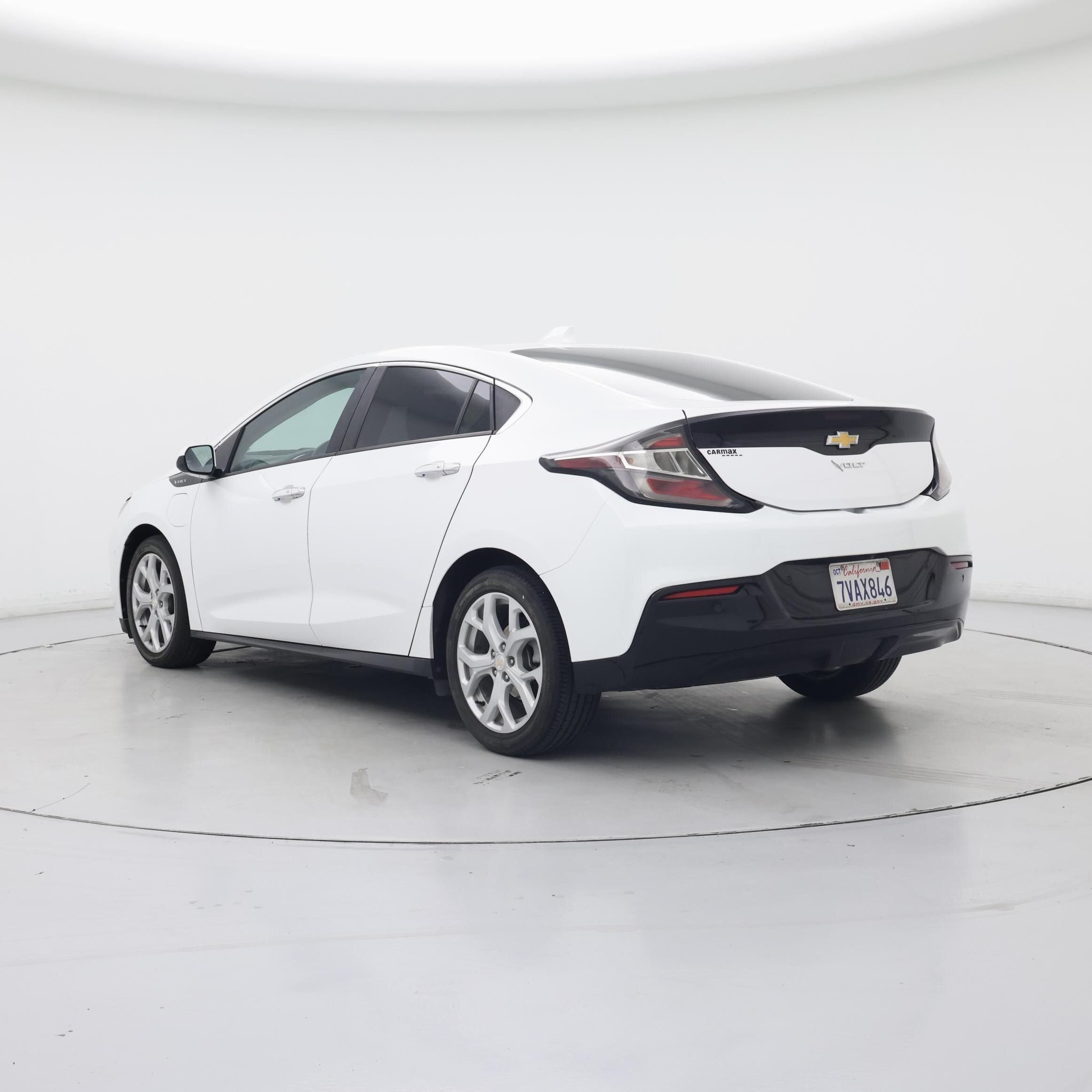 Thumbnail: 2017 Chevrolet Volt - 2