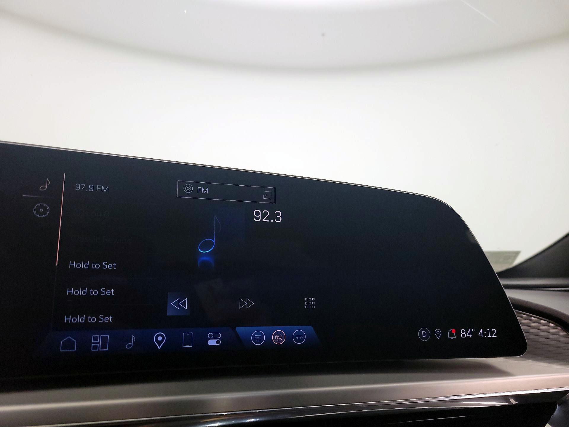 Thumbnail: 2024 Cadillac Lyriq - 15