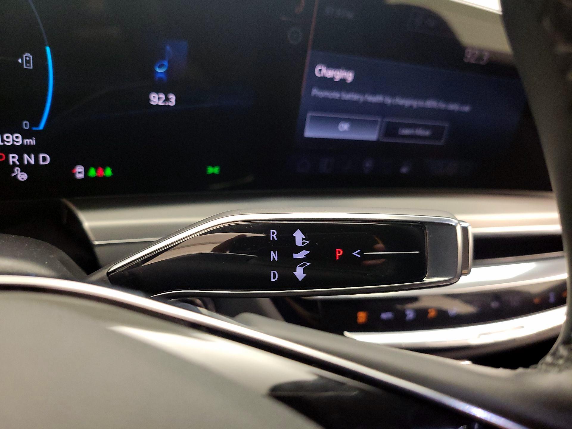 Thumbnail: 2024 Cadillac Lyriq - 17