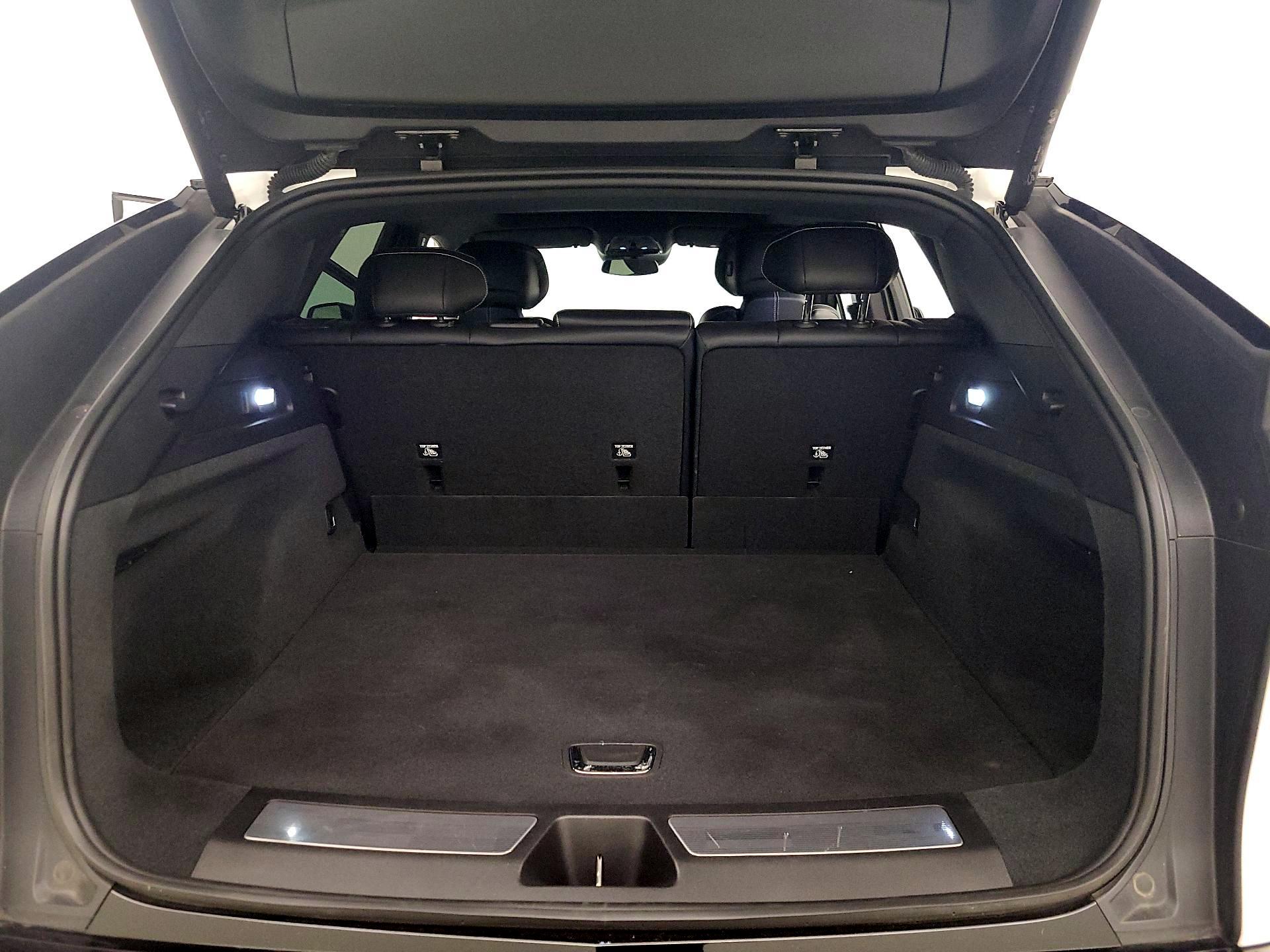 Thumbnail: 2024 Cadillac Lyriq - 20