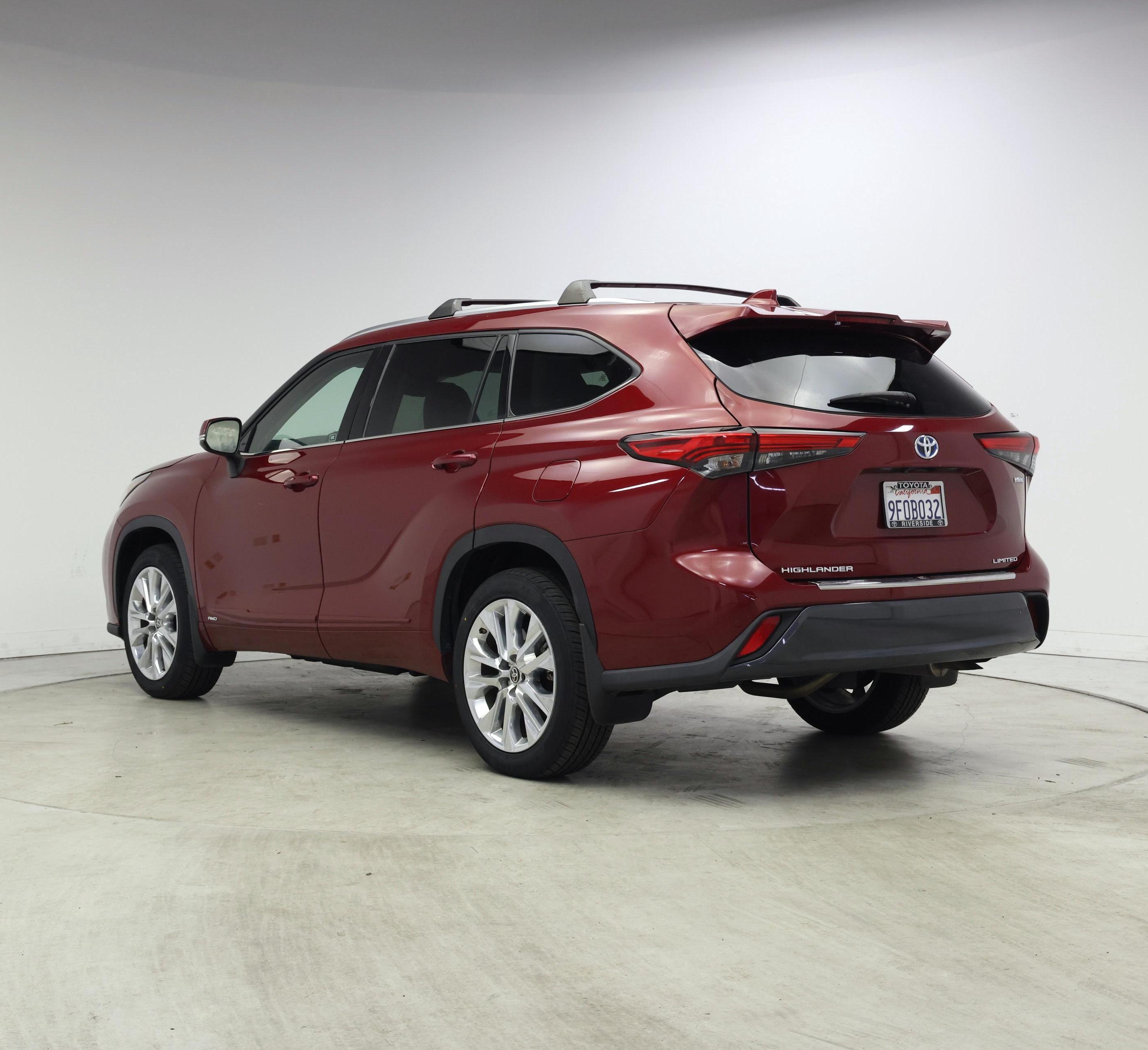Thumbnail: 2023 Toyota Highlander - 2